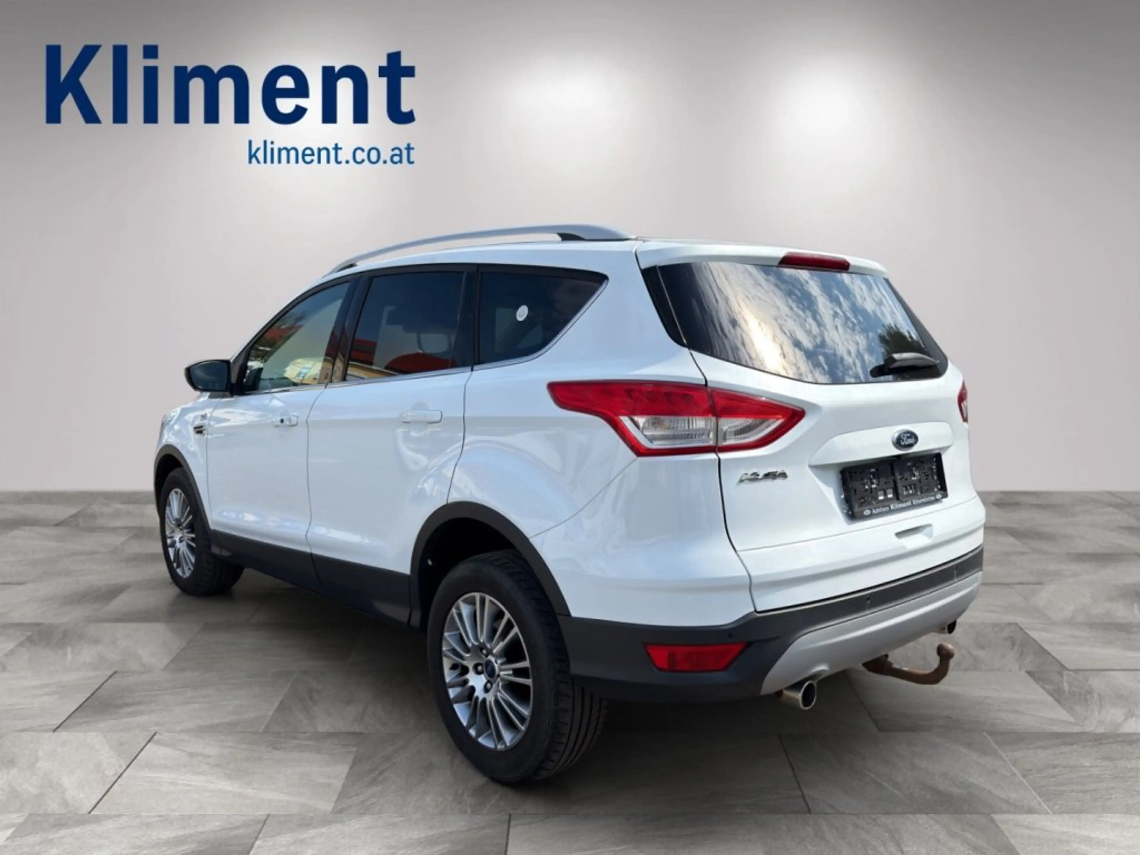 Ford Kuga 2,0 TDCi Titanium — photo 3
