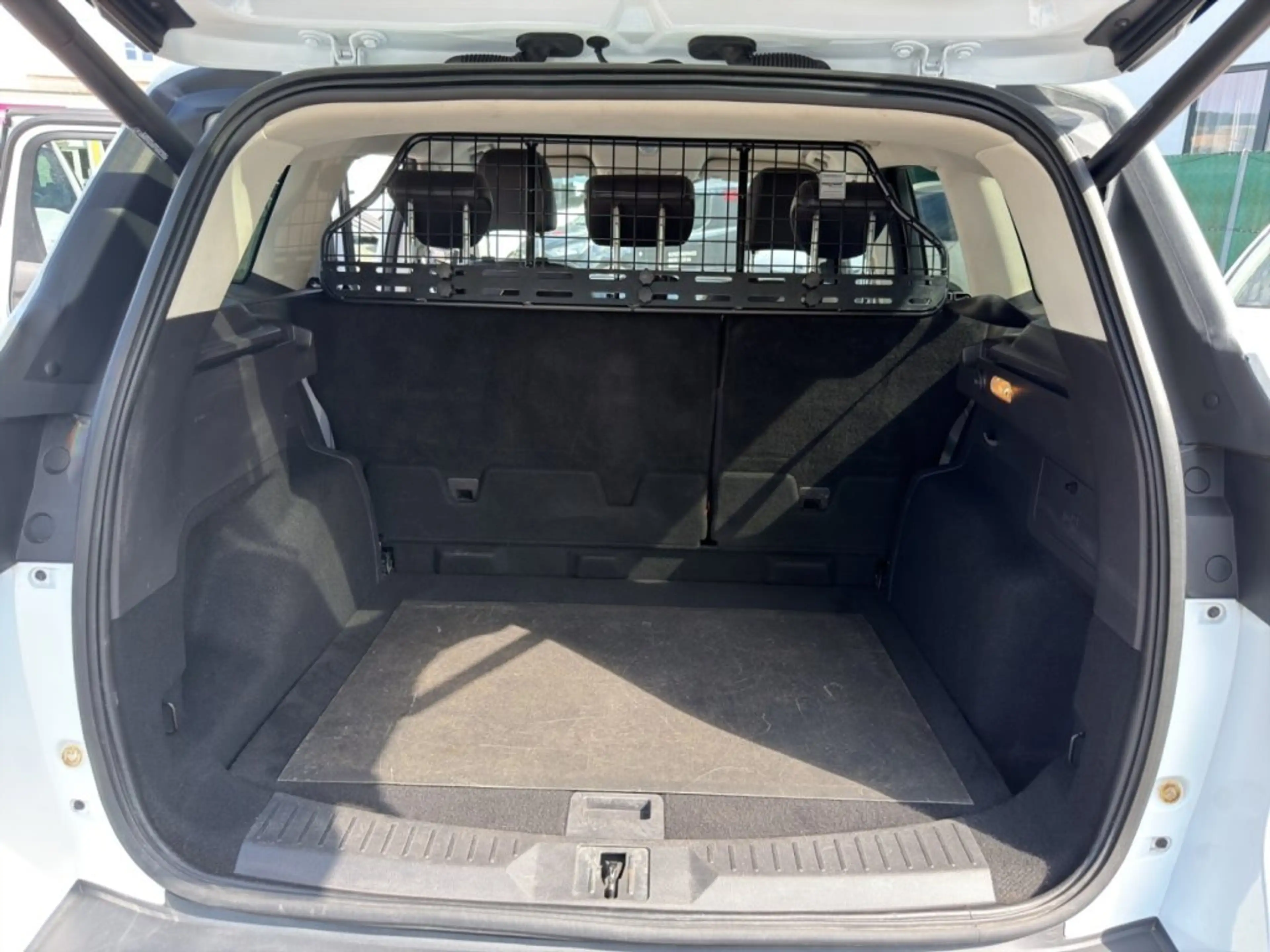 Ford Kuga 2,0 TDCi Titanium — photo 15