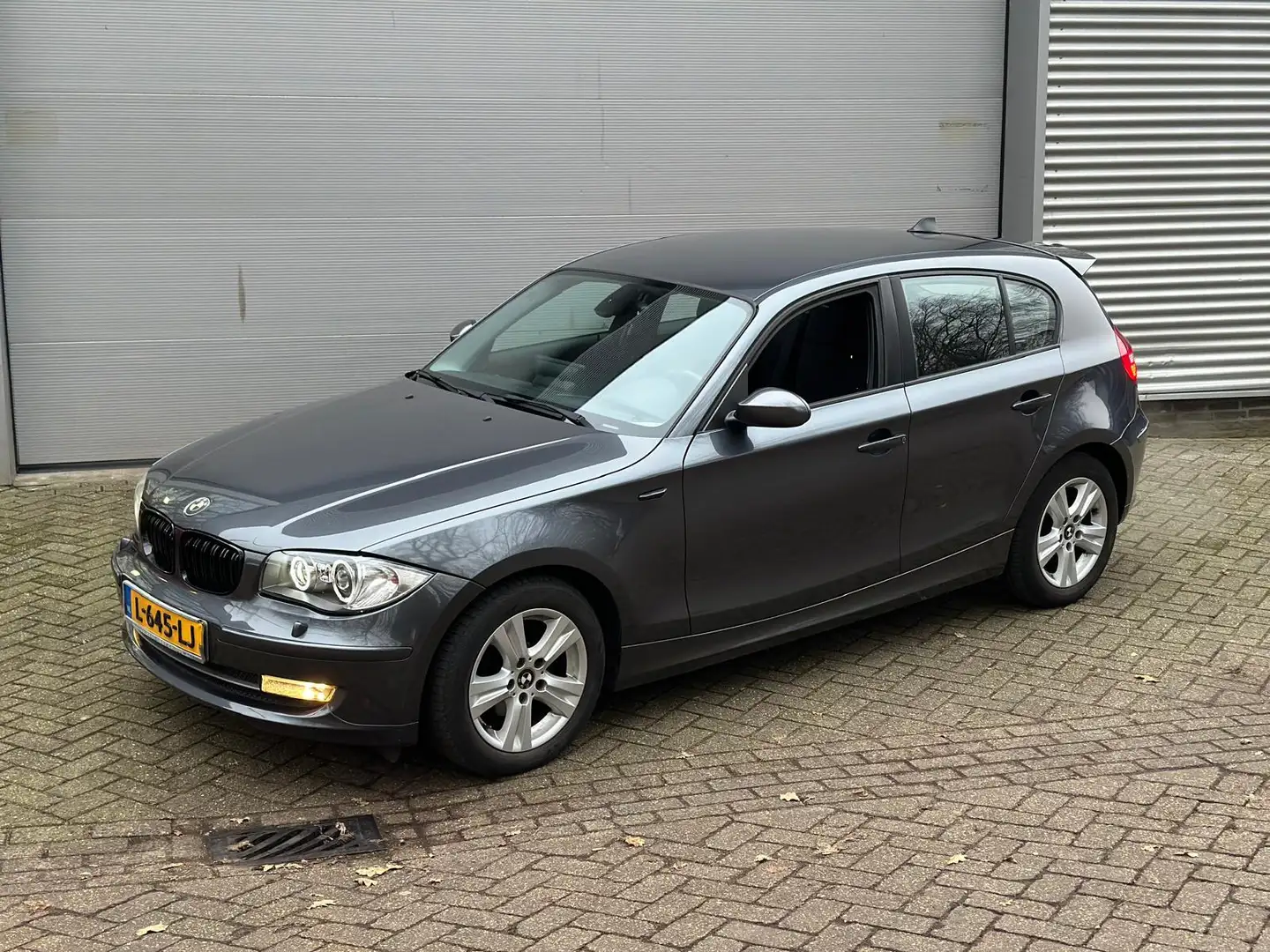 BMW 116 1-serie 116i Introduction / MULTIEMEDIA-NAVI / NIE Grijs - 2
