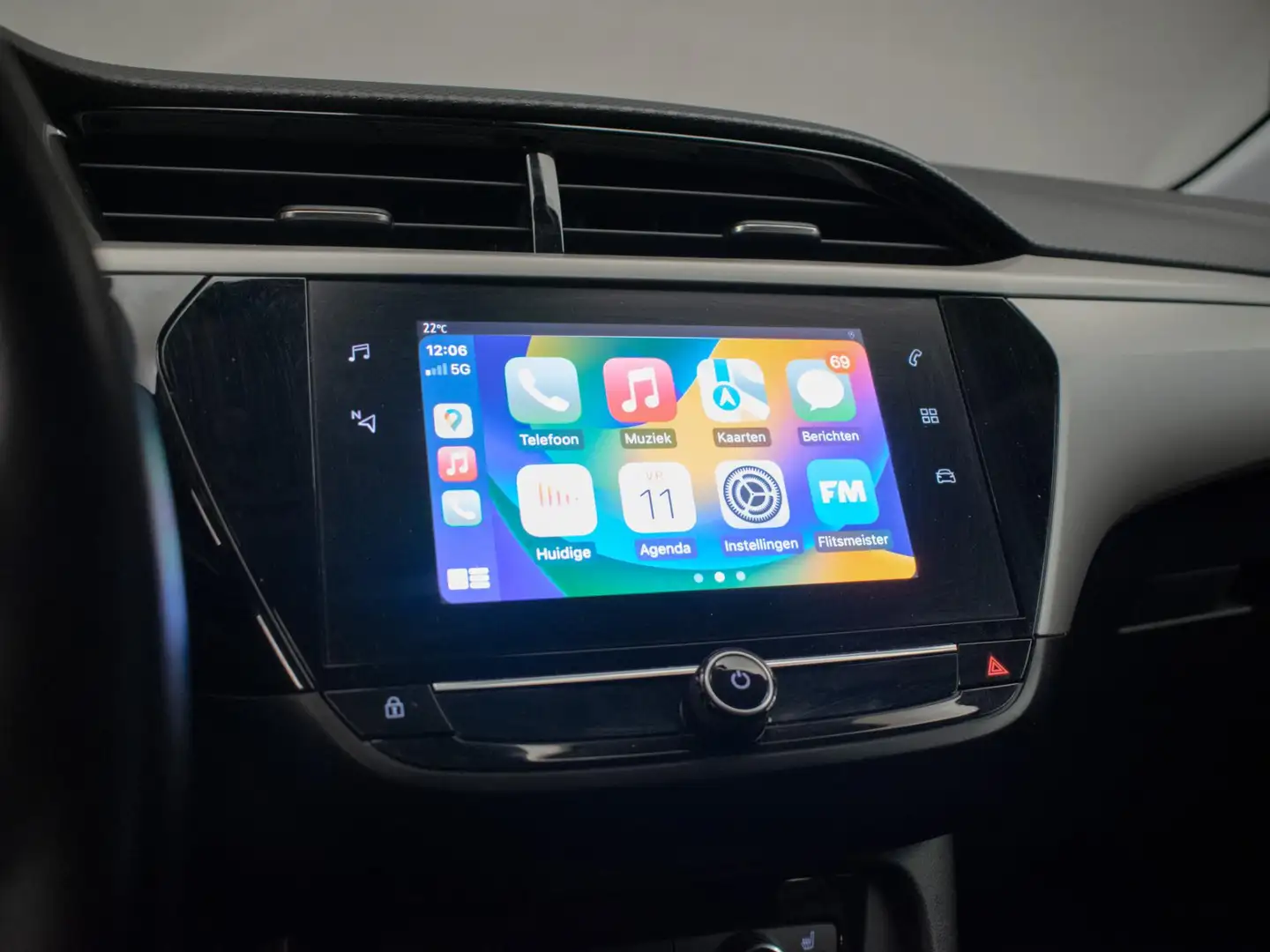 Opel Corsa 1.2 Edition Sport (APPLE CARPLAY,STOEL/STUUR VERWA Grijs - 2