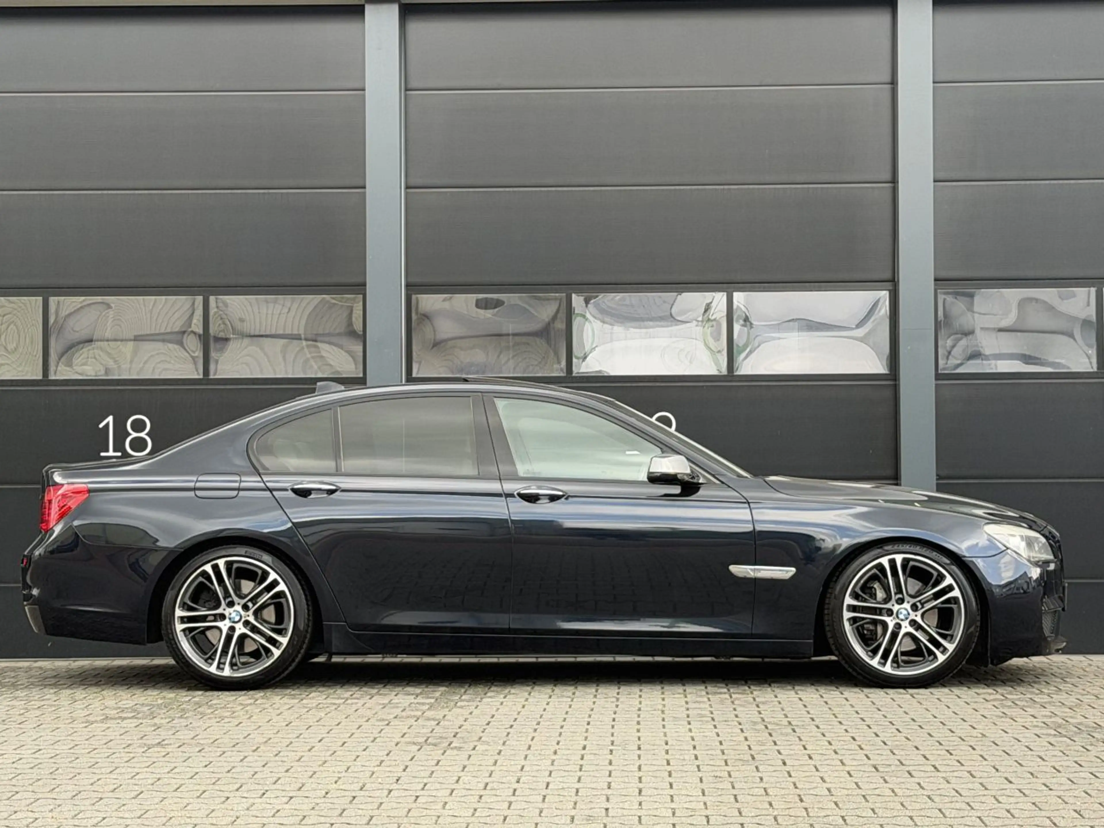 BMW 730 7-serie 730d M-Pakket Head-Up Dak Leer — photo 3