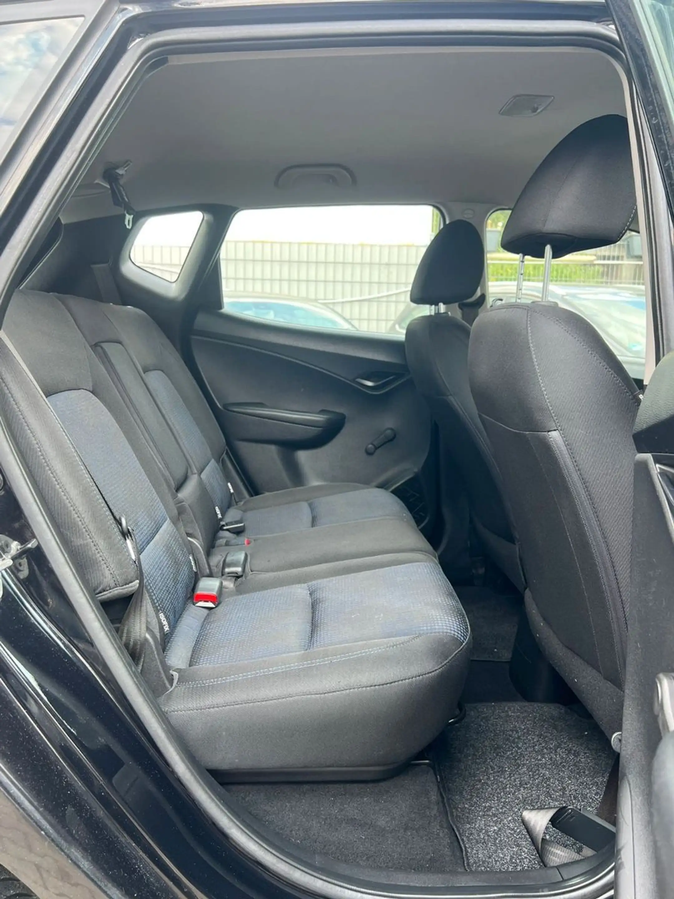 Hyundai iX20 blue Classic*TOP3/27 TÜV*GEWAHR* — photo 9