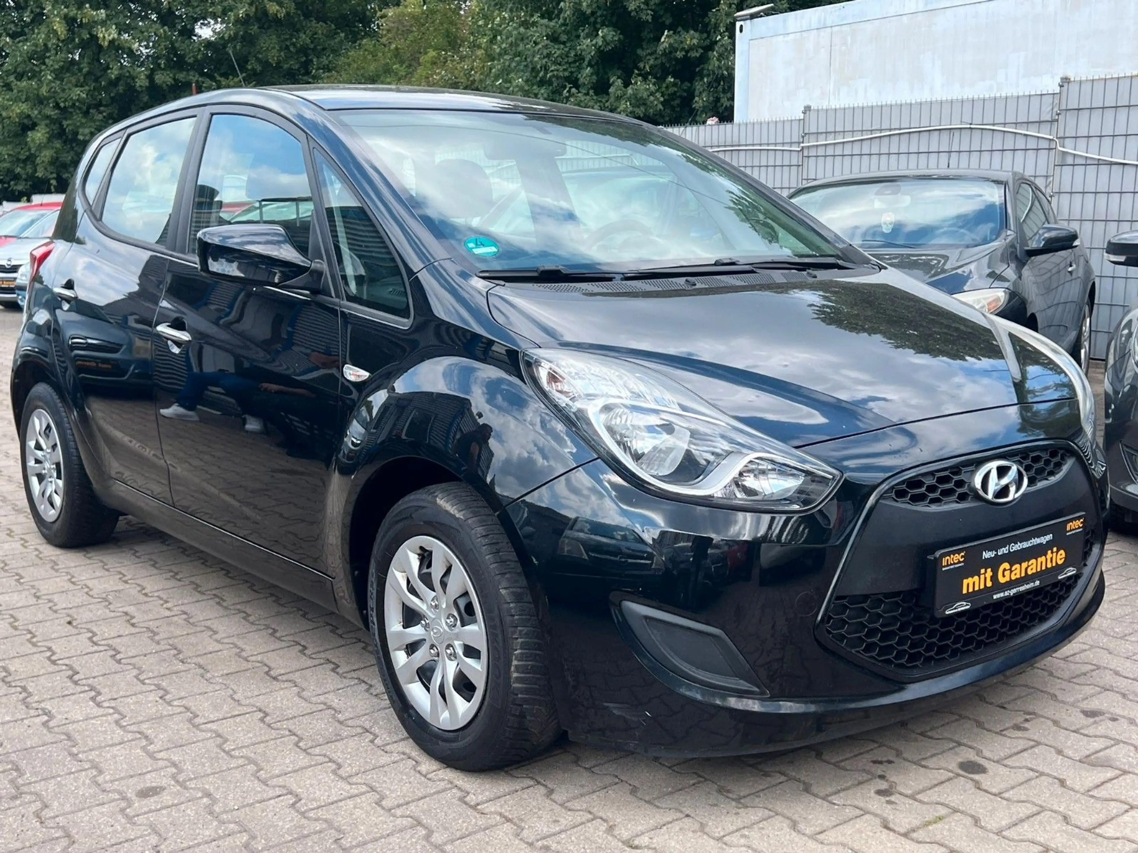 Hyundai iX20 blue Classic*TOP3/27 TÜV*GEWAHR* — photo 4