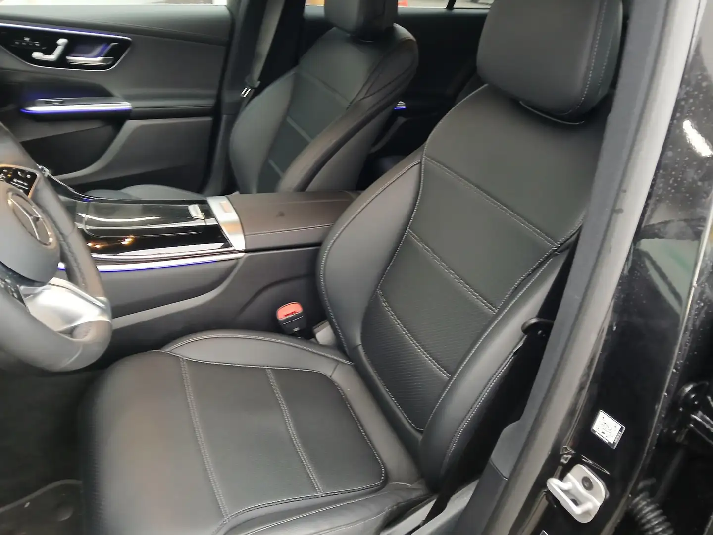 Mercedes-Benz GLC 300 e 4MATIC SUV Luxury Line | Smartphone Integratie | Noir - 2