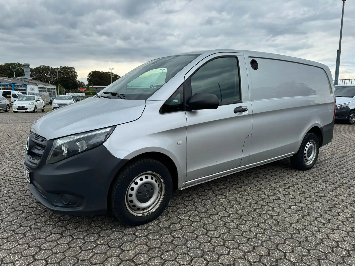 Mercedes-Benz Vito Kasten 114/116 CDI, 119 CDI/BT RWD lang Argent - 1