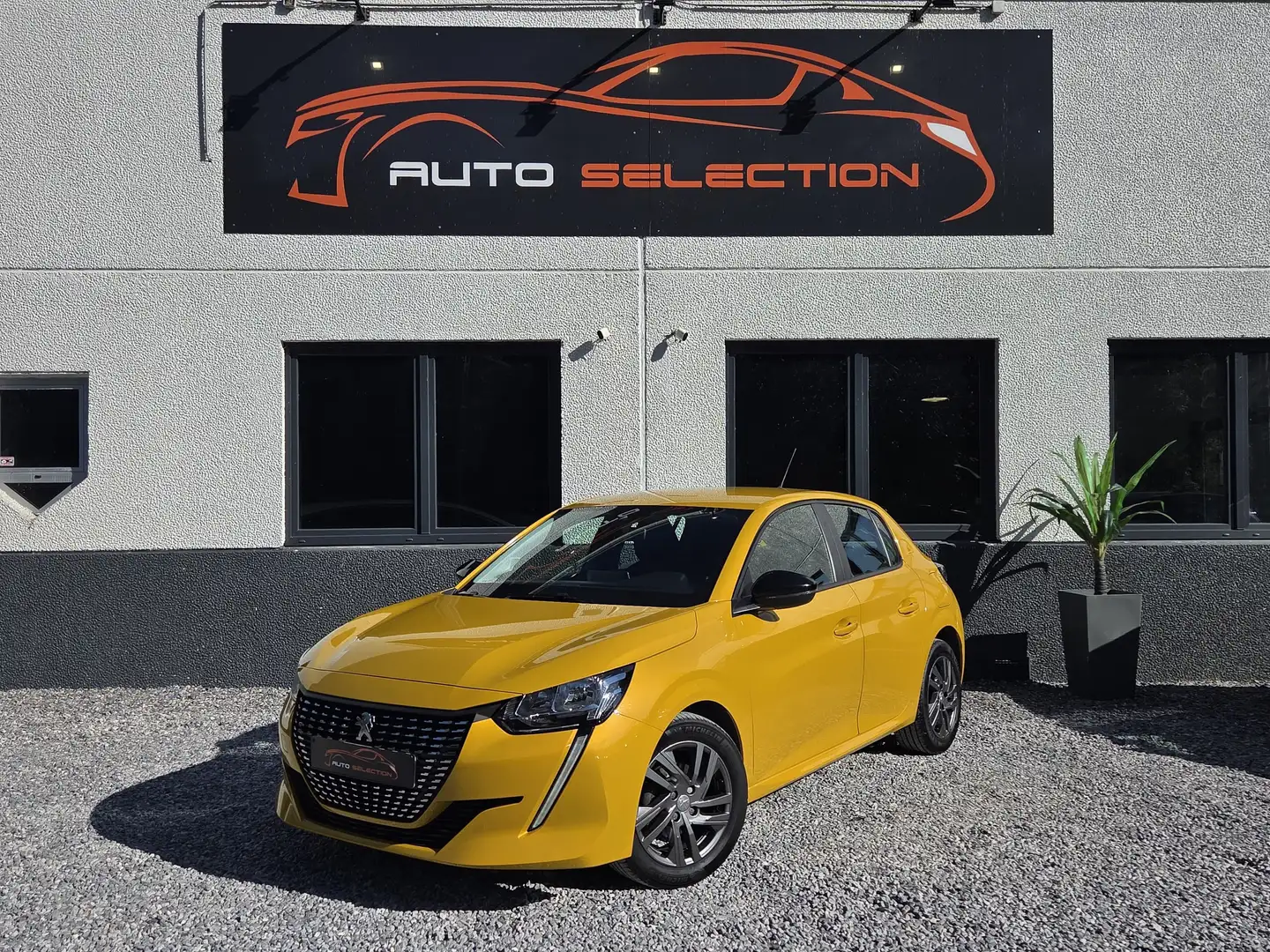 Peugeot 208 208 1.5 BlueHDi - 1er prop. - Garantie - ETAT NEUF Jaune - 1