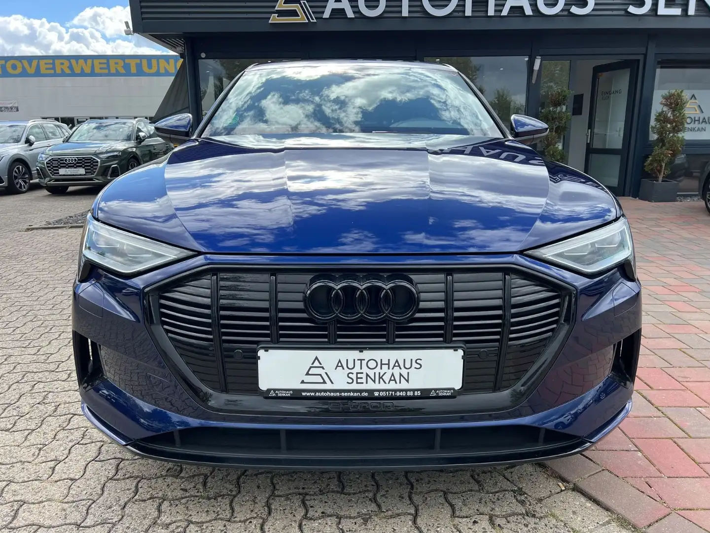 Audi e-tron 55 quattro Sportback*NAVI*PANORAMA*20"* Blau - 2