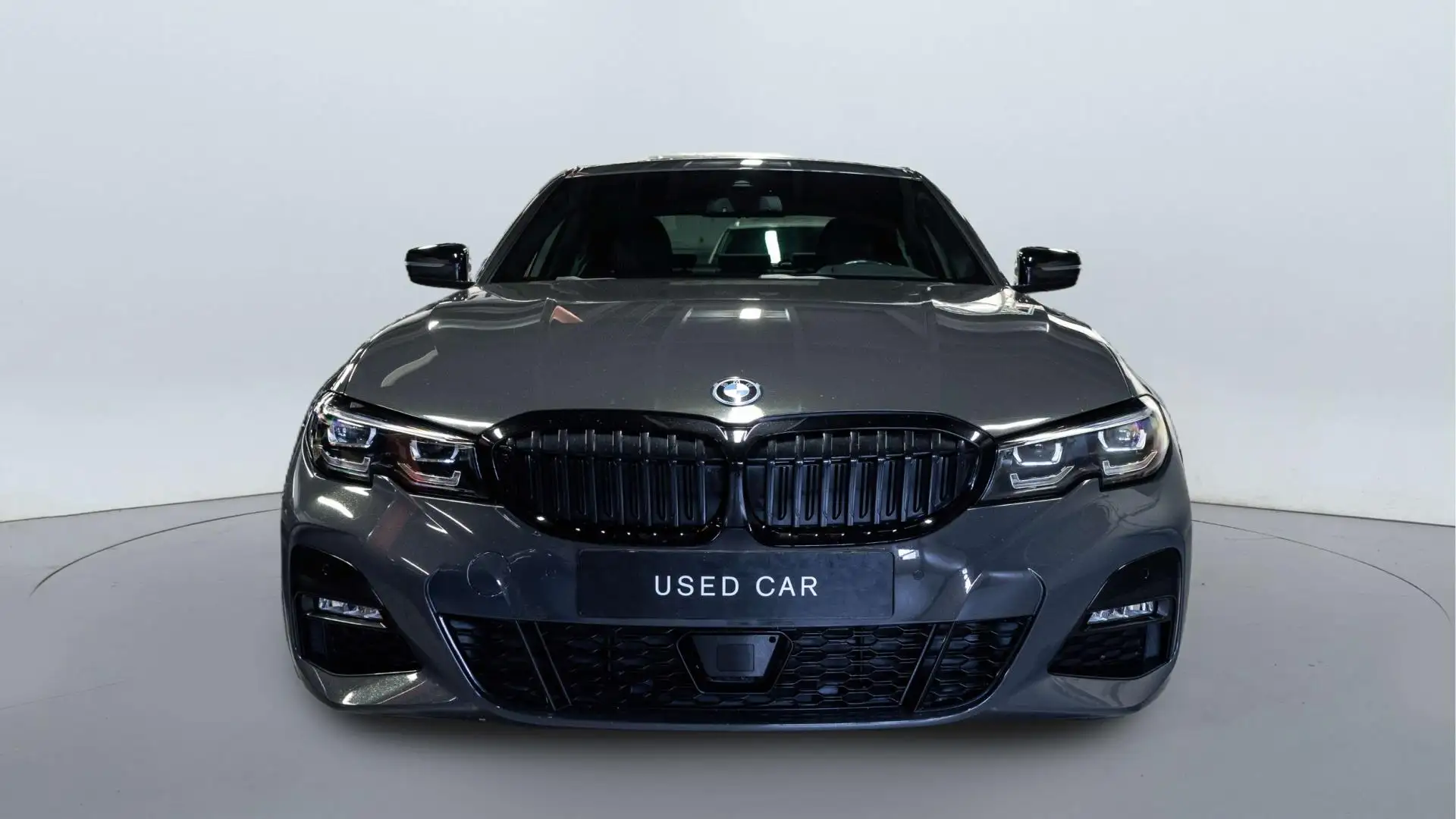 BMW 320 3-serie 320e M Sport|High executive|Shadow-line|HU Grijs - 2