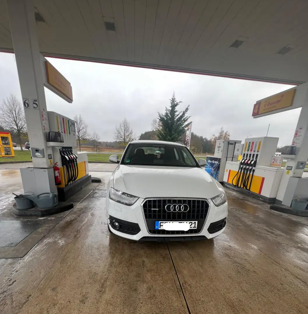 Audi Q3 2.0 TFSI quattro S tronic Weiß - 1