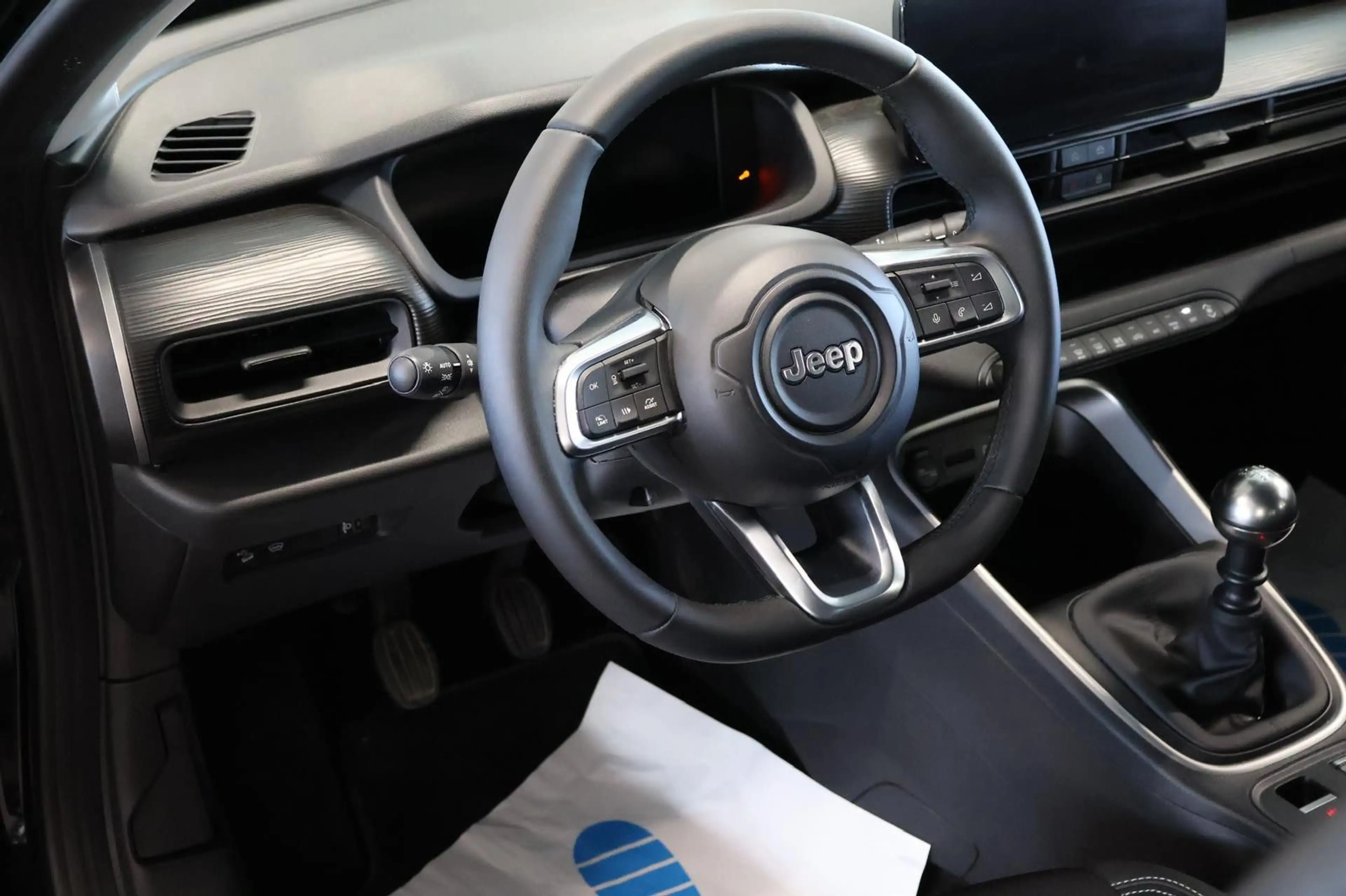 Jeep Avenger Altitude LED+KAM+WINTER+NAVI+ACC+CARPLAY — photo 9