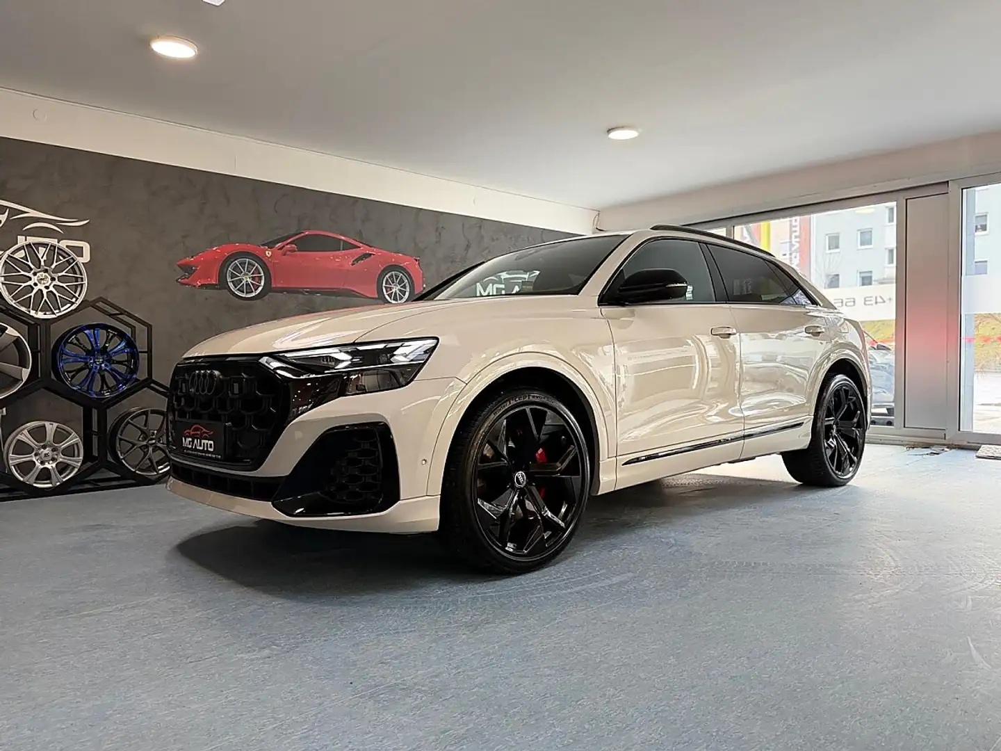 Audi Q8 *QUATTRO*S-LINE*FACELIFT*AHK*SHZ*360 KAMERA*GAR... Grau - 1