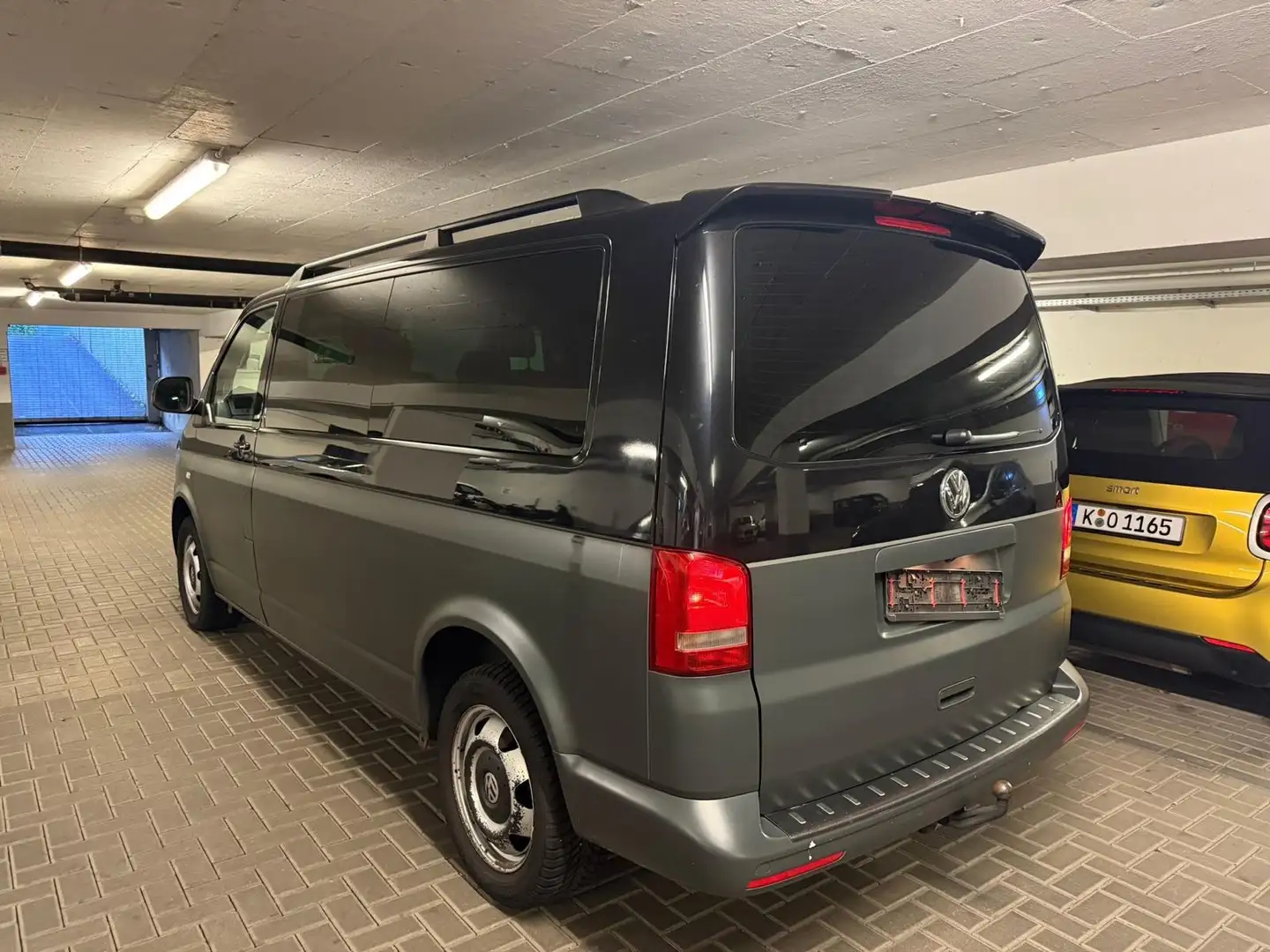 Volkswagen T5 Multivan Multivan Caravelle Camper Černá - 1