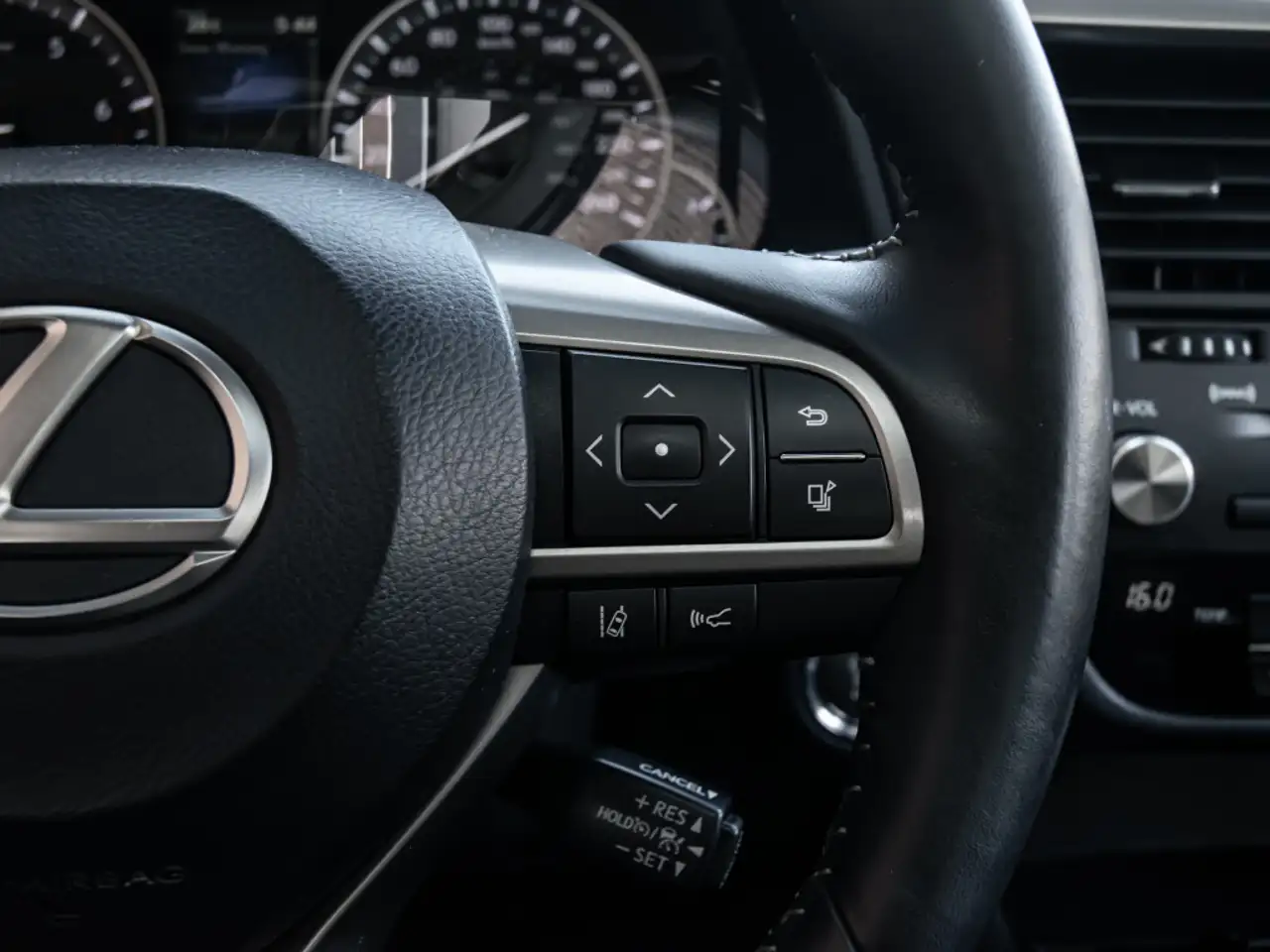 Lexus RX снимка Lexus RX