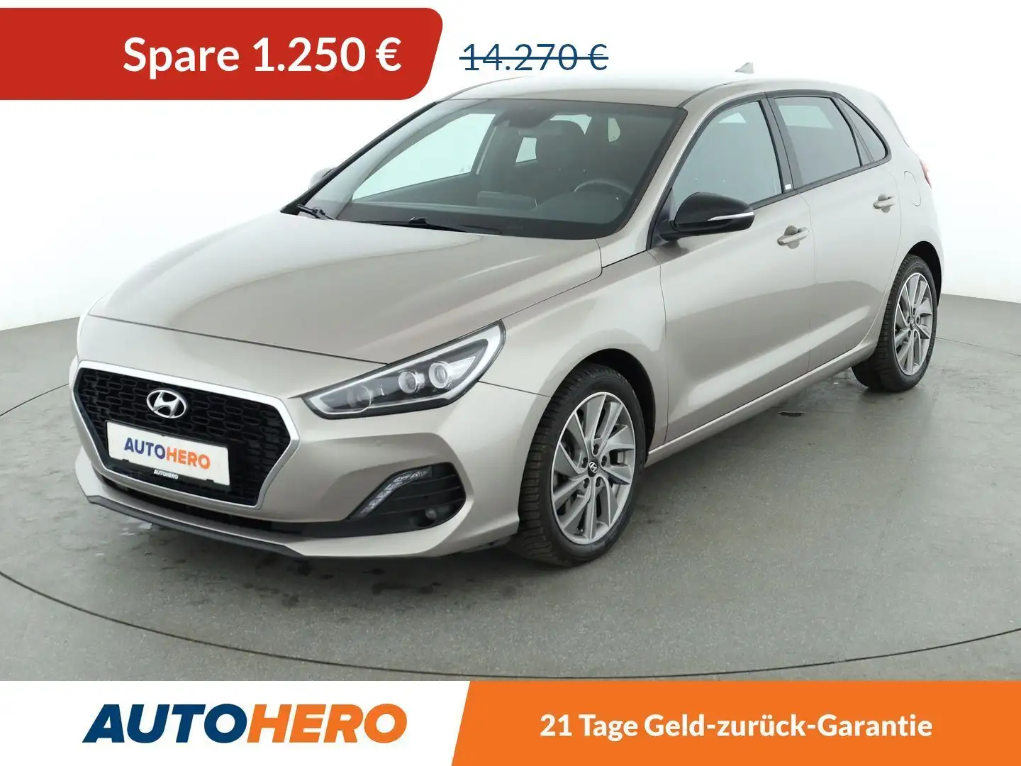 Hyundai i30 1.0 TGDI Passion + Grau - 1