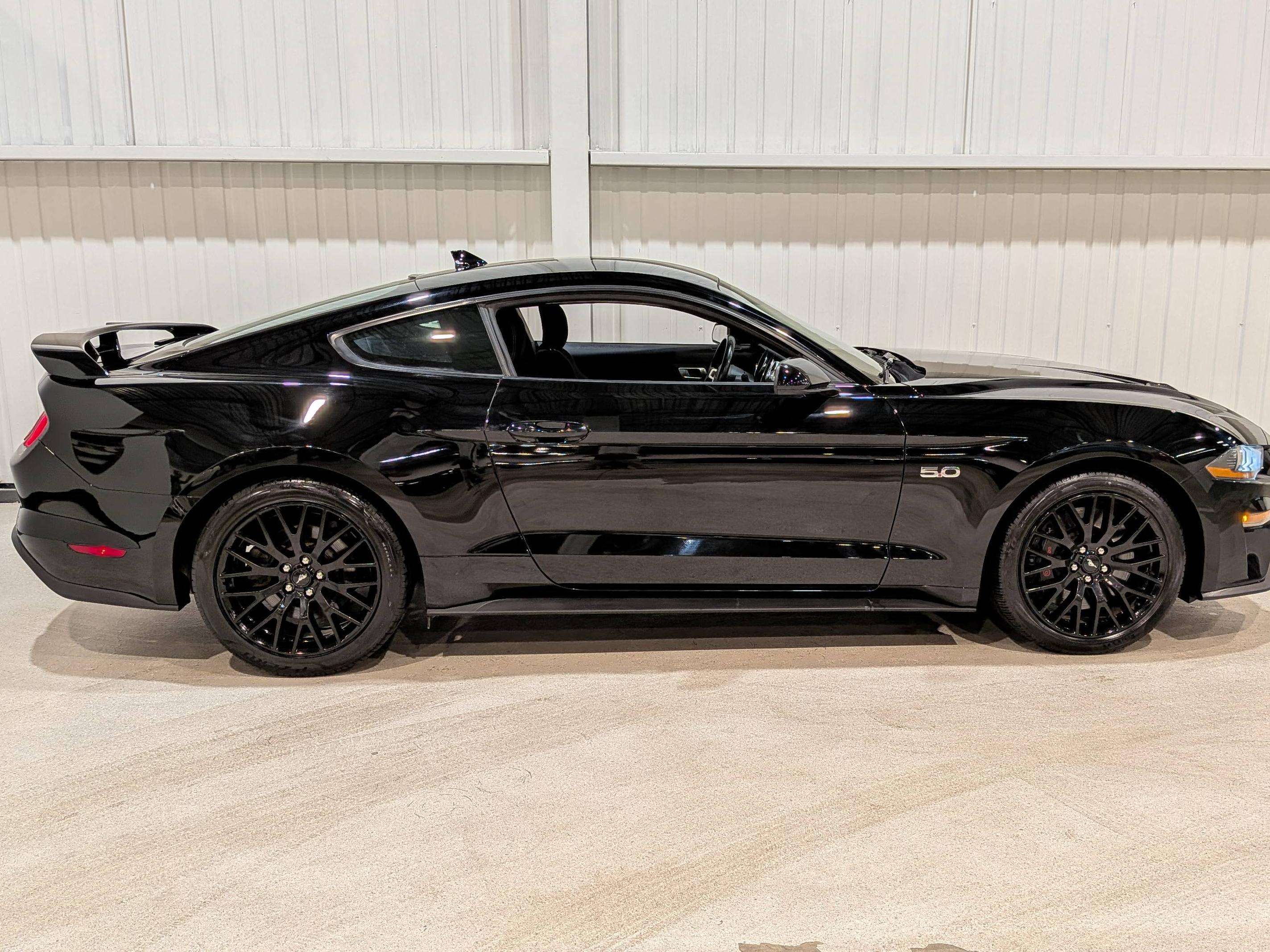 Ford Mustang 2021
