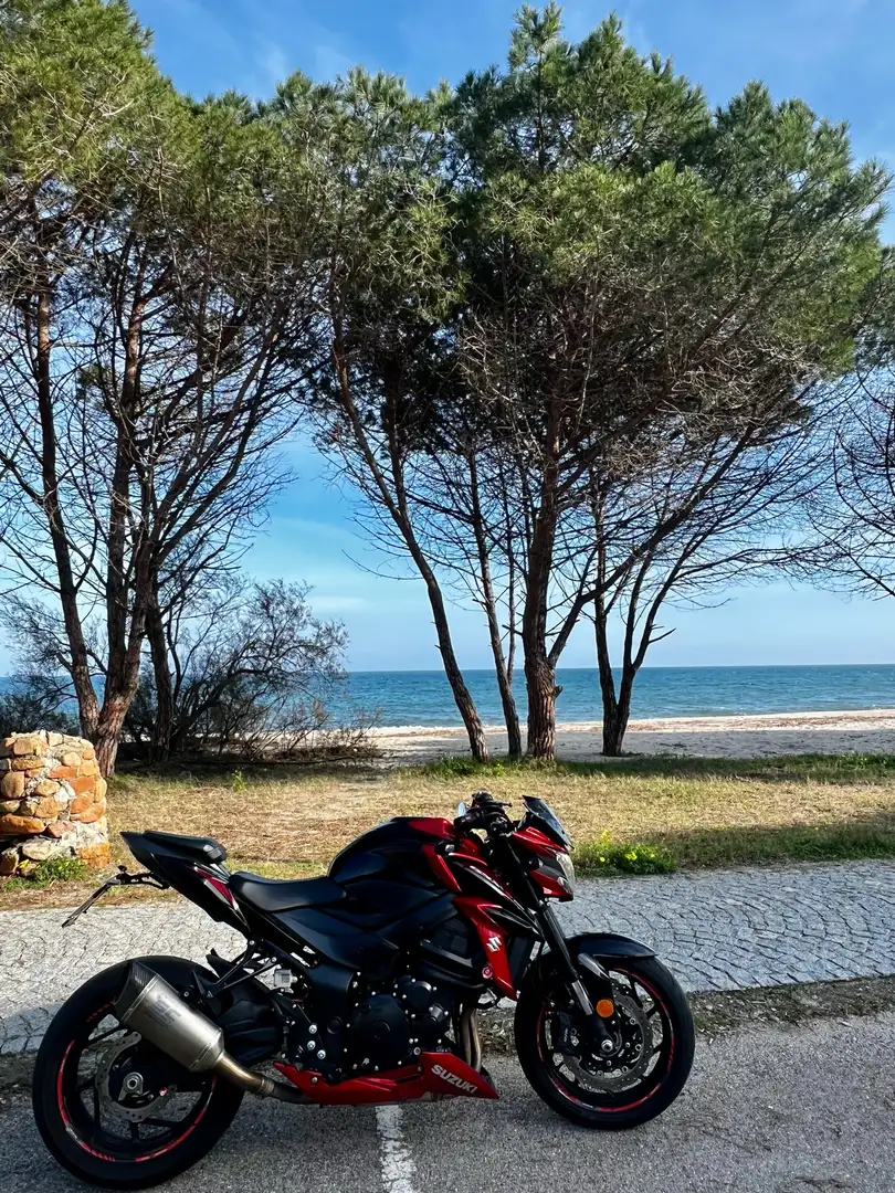 Suzuki GSX-S 750 yugen carbon Červená - 2