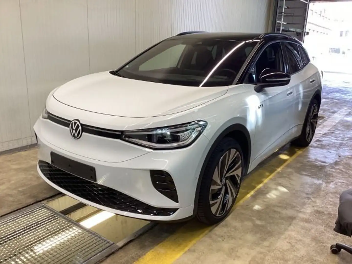 Volkswagen ID.4 GTX 4Motion AHK Navi Panoramadach Rückfahrk Weiß - 2