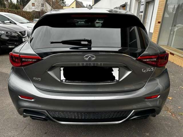 Infiniti Q30 Q30S 2.2d  AWD 4x4 Black Edition Tausche auch