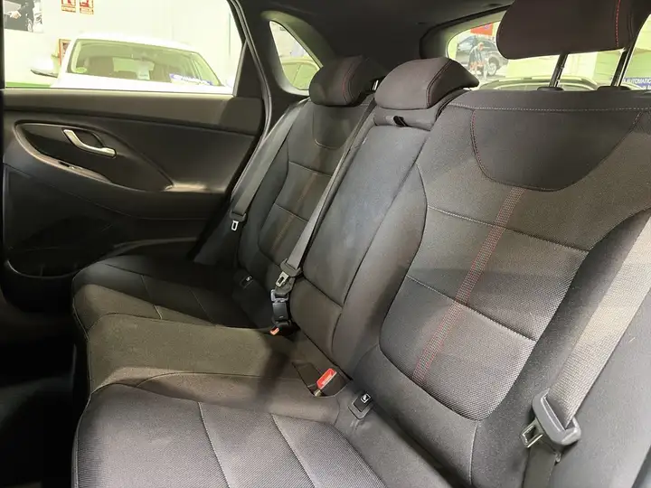 Hyundai i30 2022, foto 22