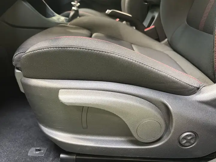 Hyundai i30 2022, foto 9