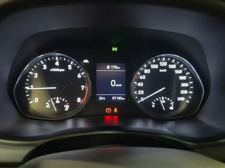 Hyundai i30 2022, foto 15