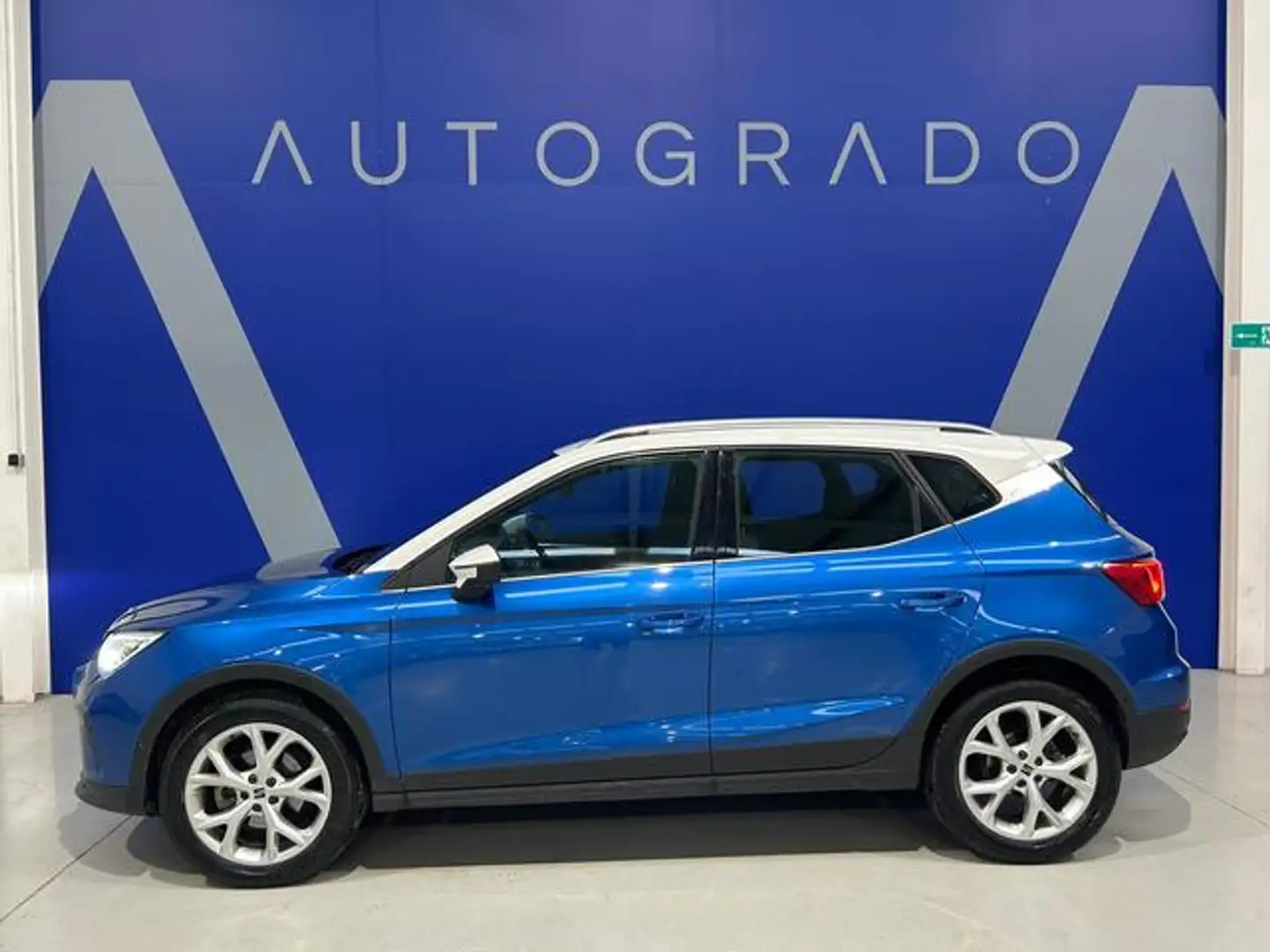 SEAT Arona 1.5 TSI S&S FR DSG7 150 Blu/Azzurro - 2