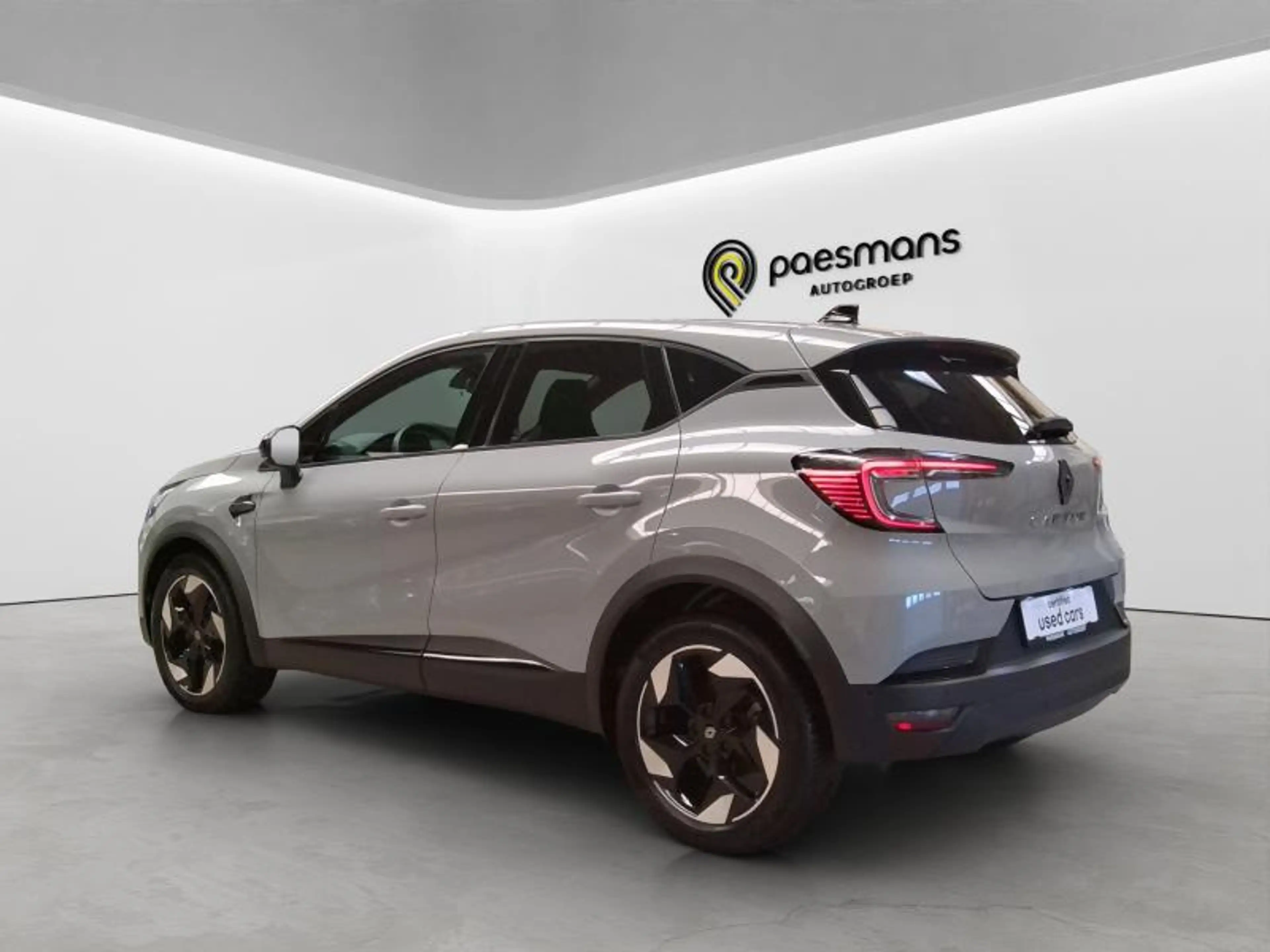 Renault Captur Techno Mild Hybrid 160 EDC — photo 4
