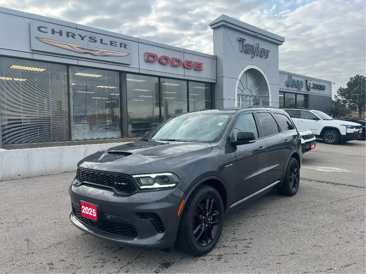 Dodge Durango снимка Dodge Durango
