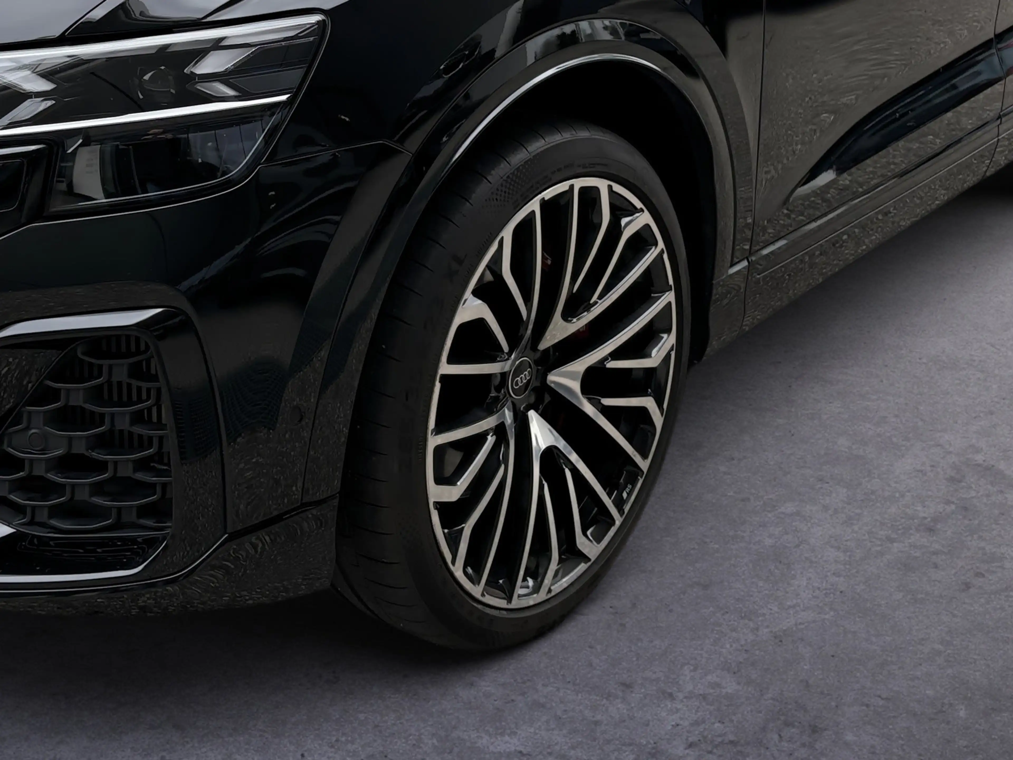 Audi SQ8 TFSI quattro Tiptronic — photo 7