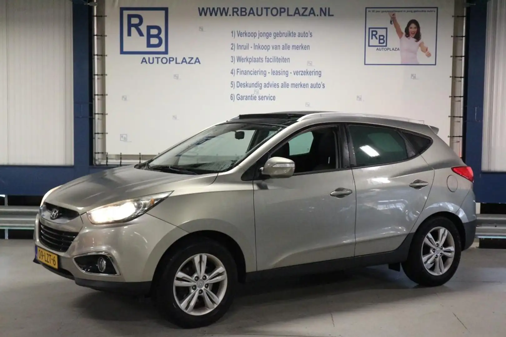 Hyundai iX35 2.0i Business Edition / NAP KM STAND ! ! ! Gris - 1