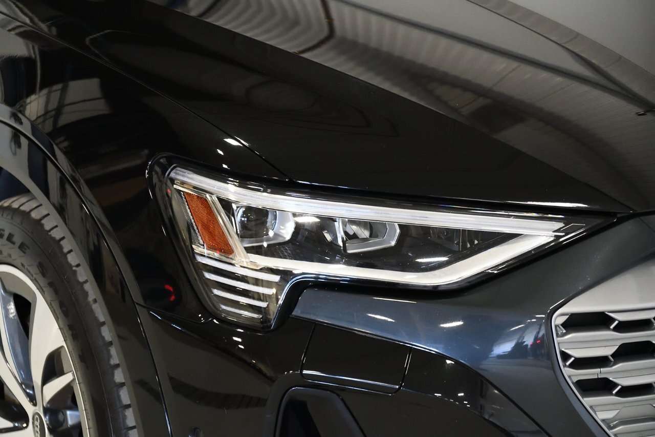 2024 Audi Q8 e-tron 1.49% Dispo / Premium pack / Massage / B&O / — снимка 1