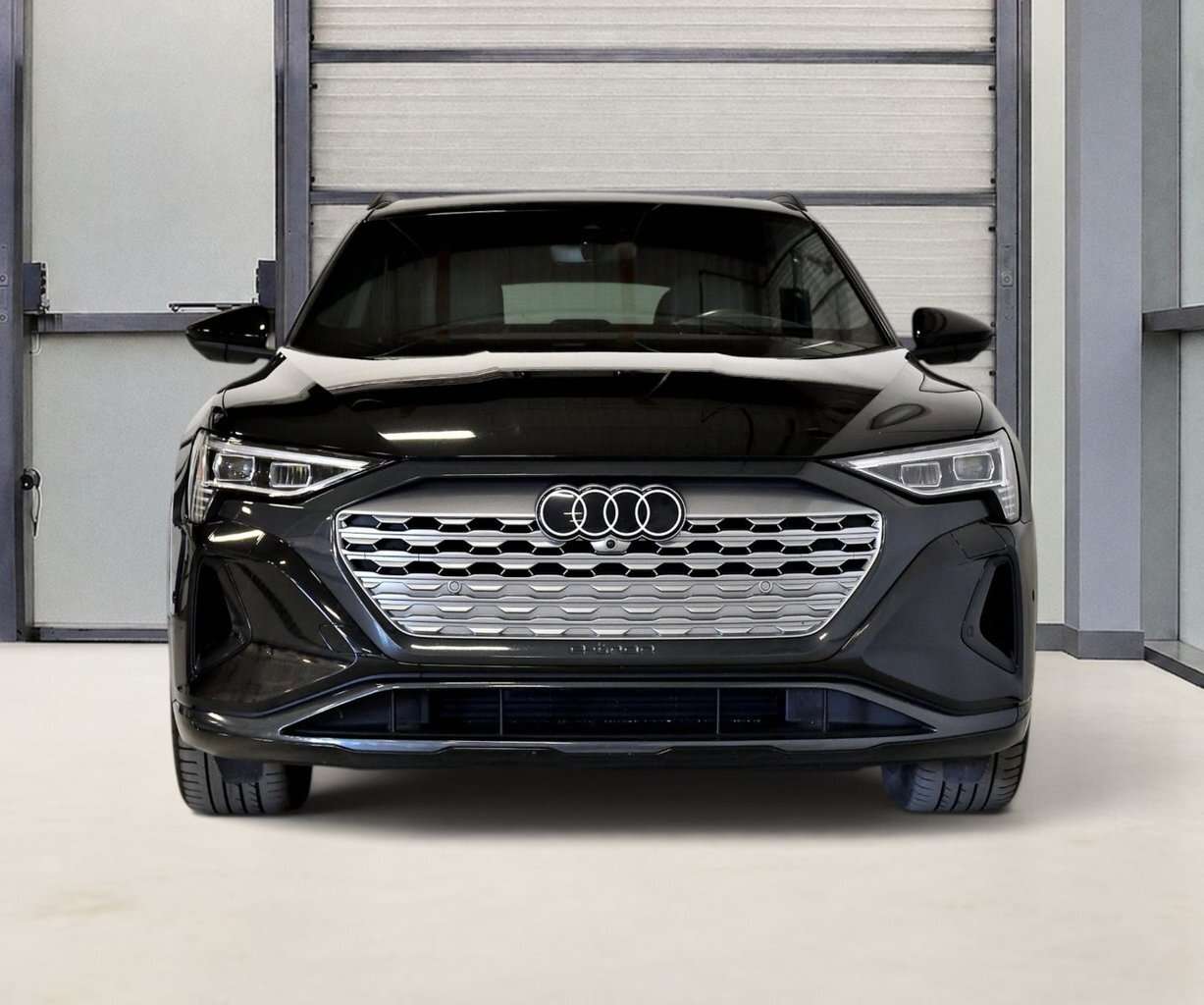 2024 Audi Q8 e-tron 1.49% Dispo / Premium pack / Massage / B&O / — снимка 1