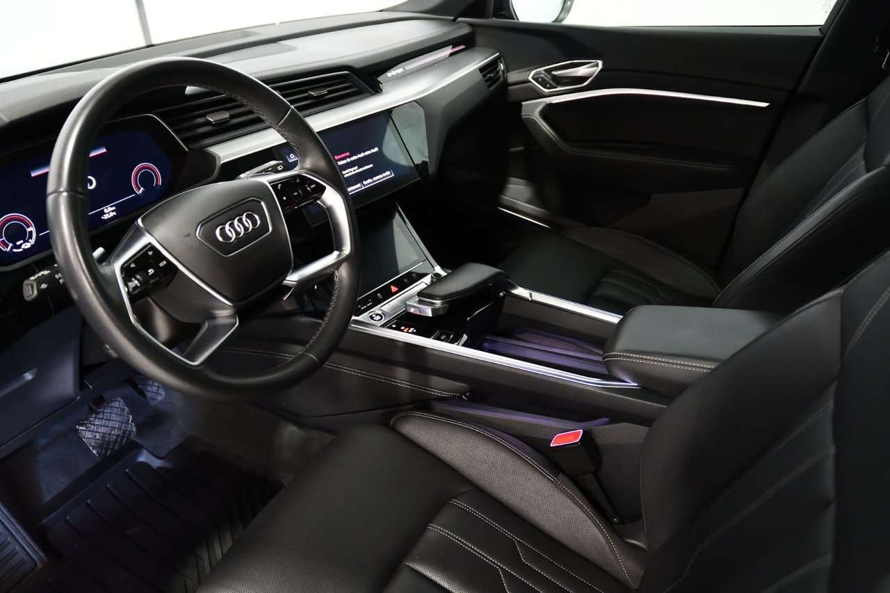 2024 Audi Q8 e-tron 1.49% Dispo / Premium pack / Massage / B&O / — снимка 1