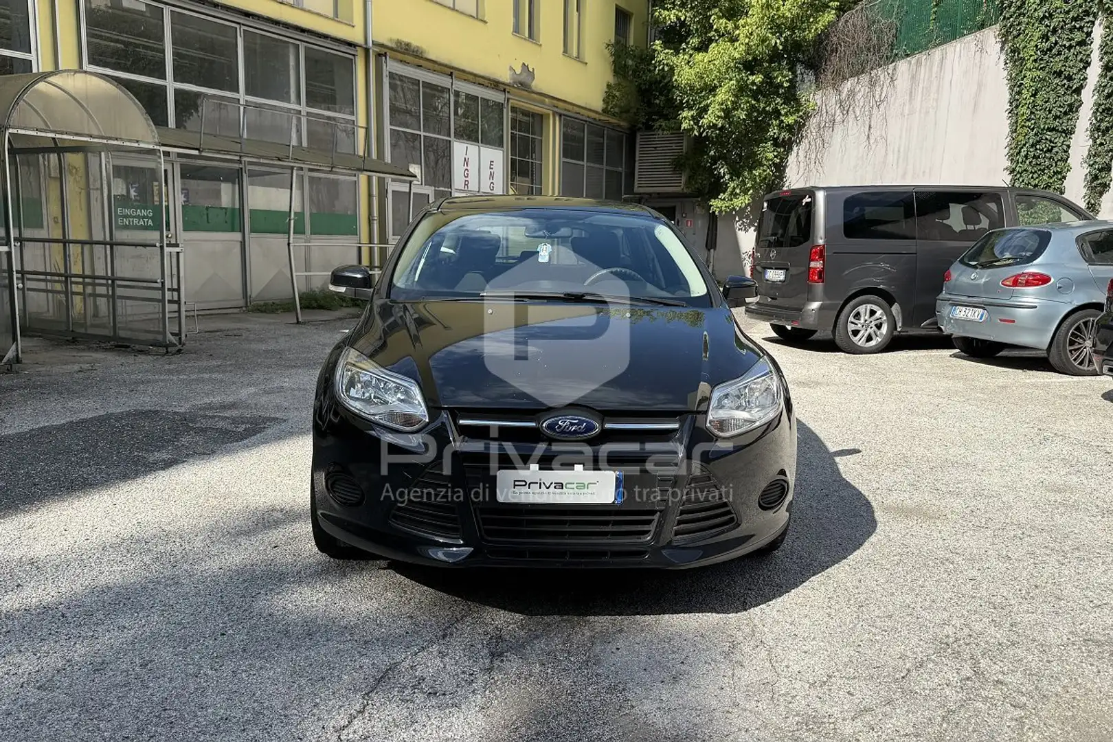 Ford Focus Focus 1.0 EcoBoost 100 CV Start&Stop Zwart - 2