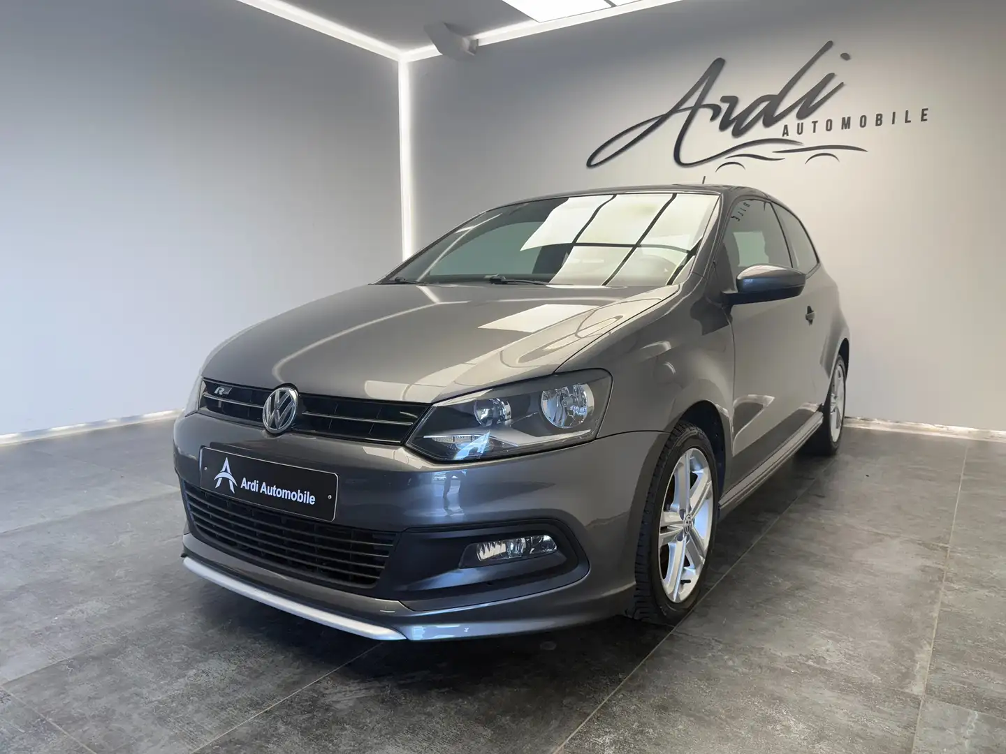 Volkswagen Polo Polo 1.4i*R LINE*AIRCO*PARK ASSIST*GARANTIE* Gris - 1