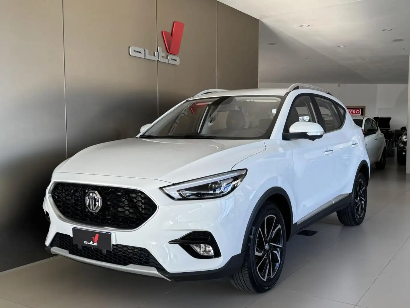 MG ZS 1.5 VTi-tech Luxury+TELECAM 360+CARPLAY+FARI LED Bianco - 2
