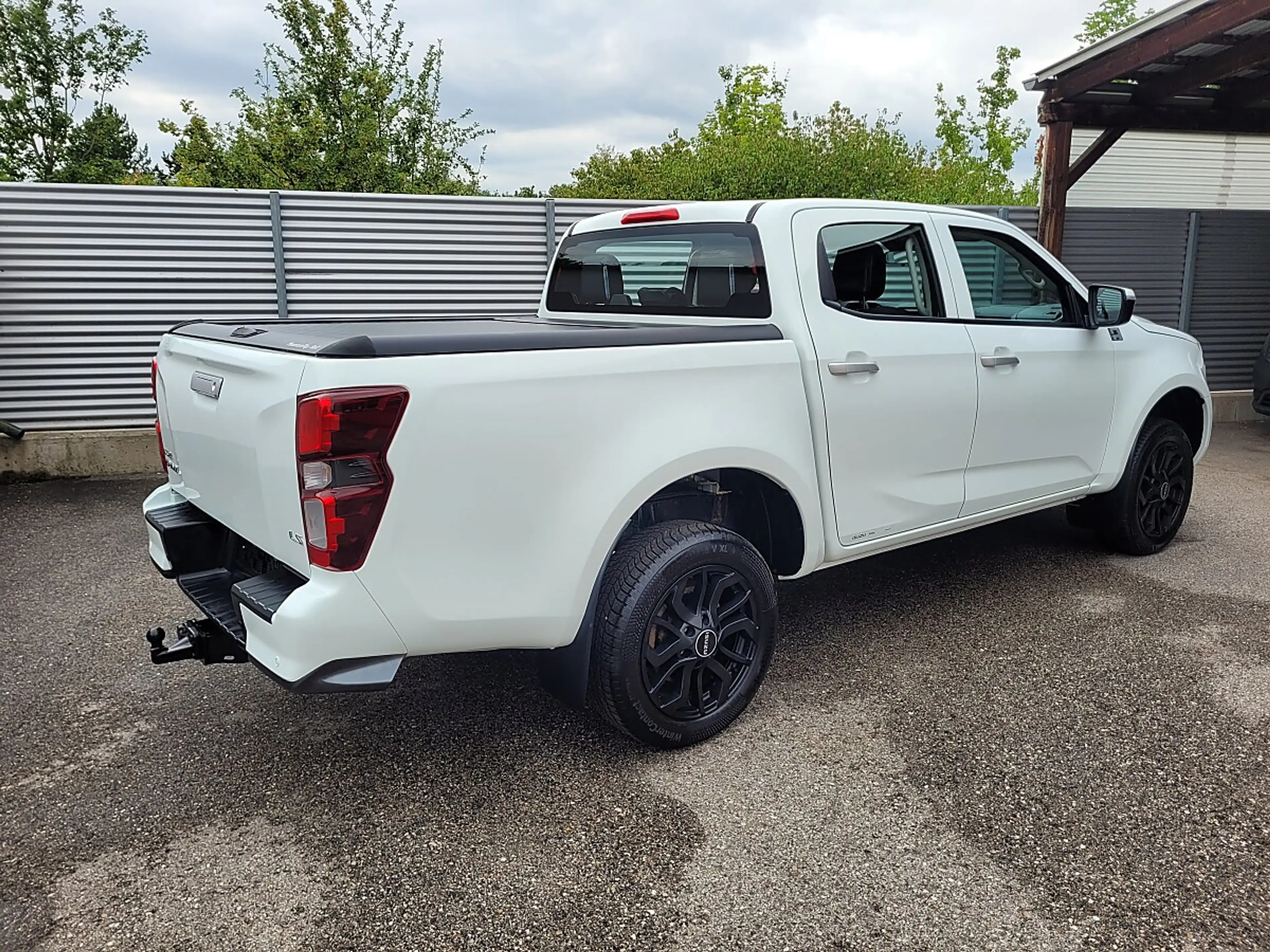 Isuzu D-Max D-MAX Double Cab 4x4 LS A/T — photo 7