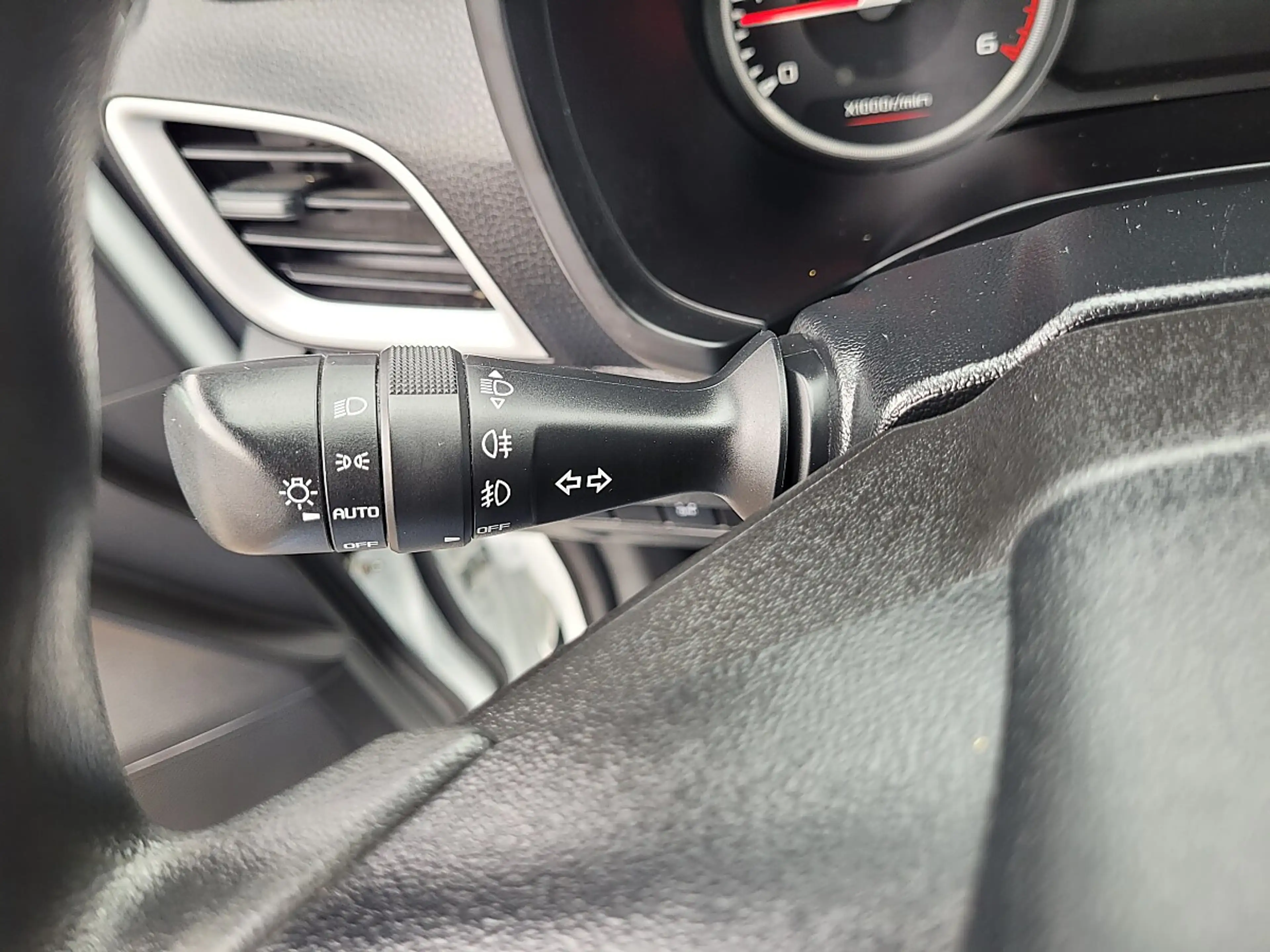 Isuzu D-Max D-MAX Double Cab 4x4 LS A/T — photo 12