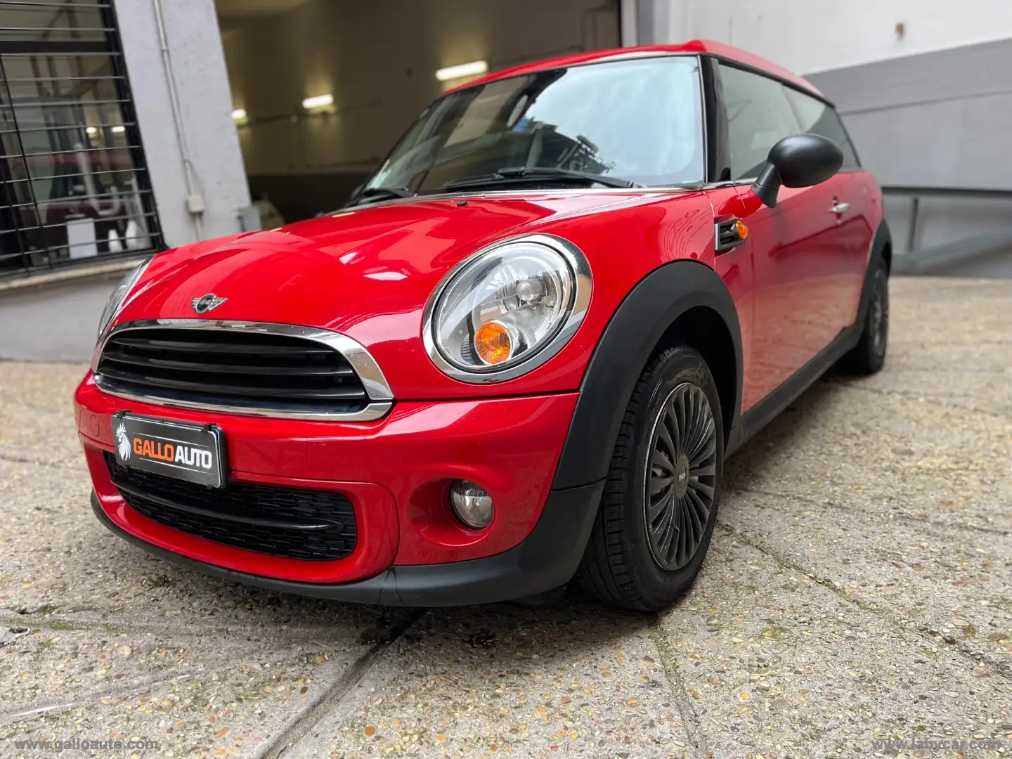 MINI Cooper Cabrio Mini One D Clubman Red - 2