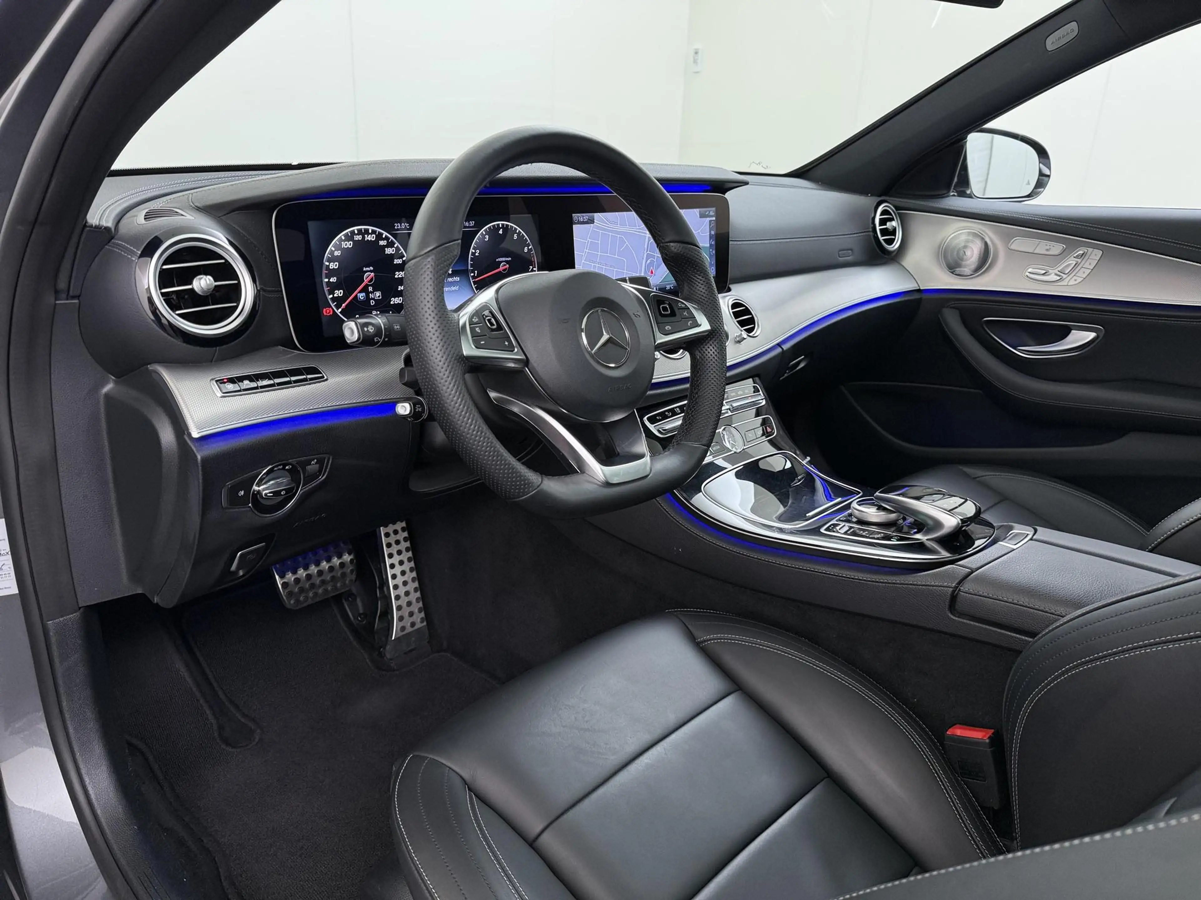 Mercedes-Benz E 200 Prestige Plus !e Eigenaar AMG Styling Panoramadak — photo 7