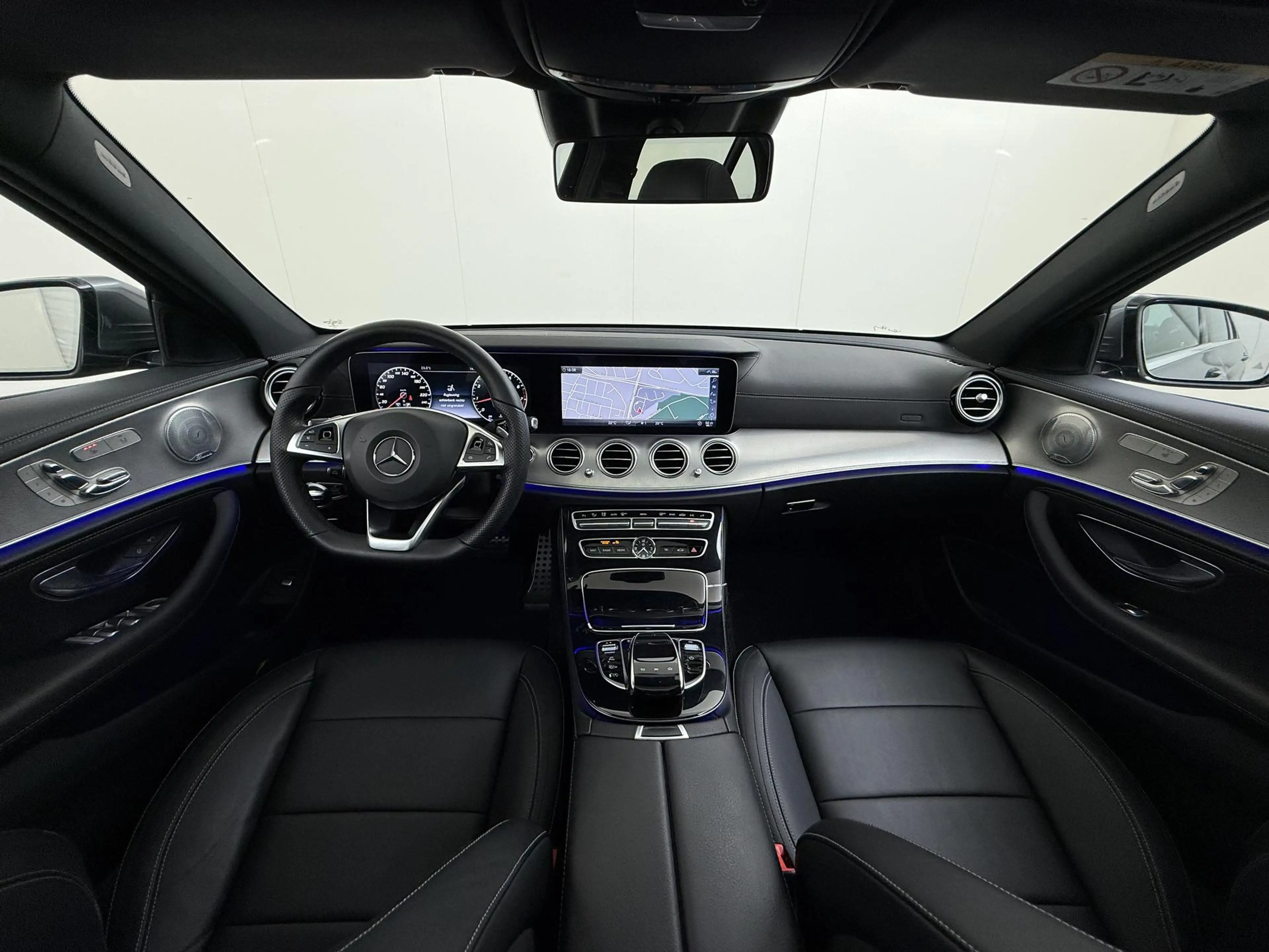 Mercedes-Benz E 200 Prestige Plus !e Eigenaar AMG Styling Panoramadak — photo 5