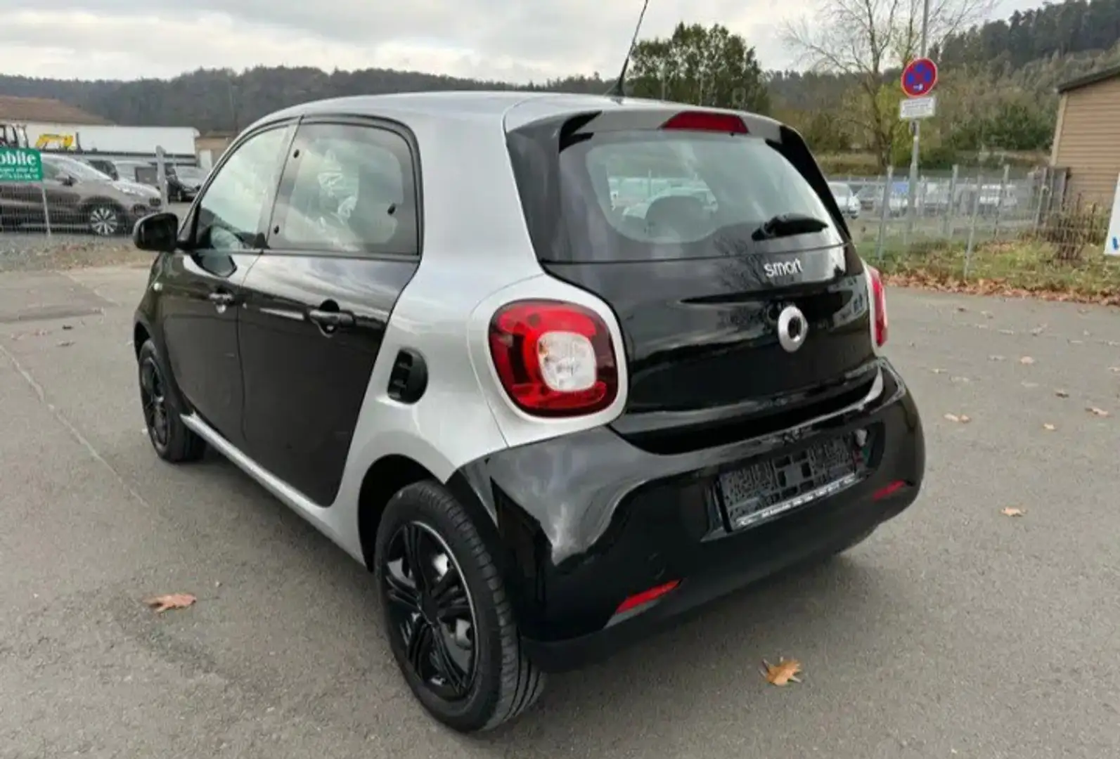 smart forFour - 1