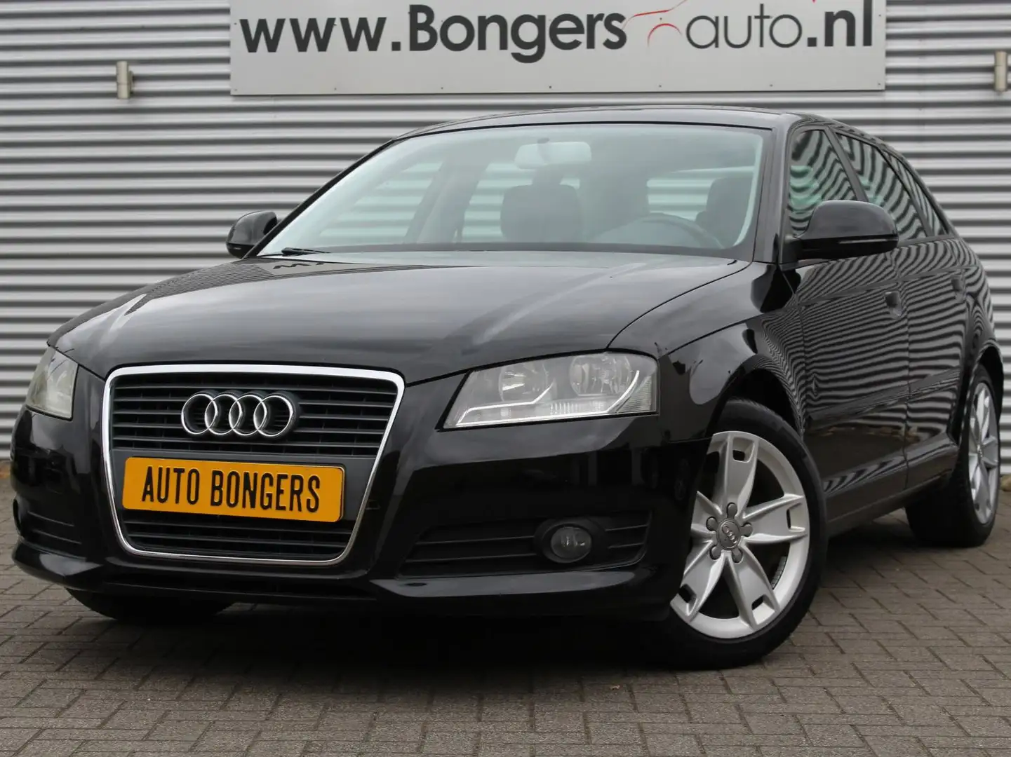 Audi A3 1.6 Ambition B.E. Nero - 1