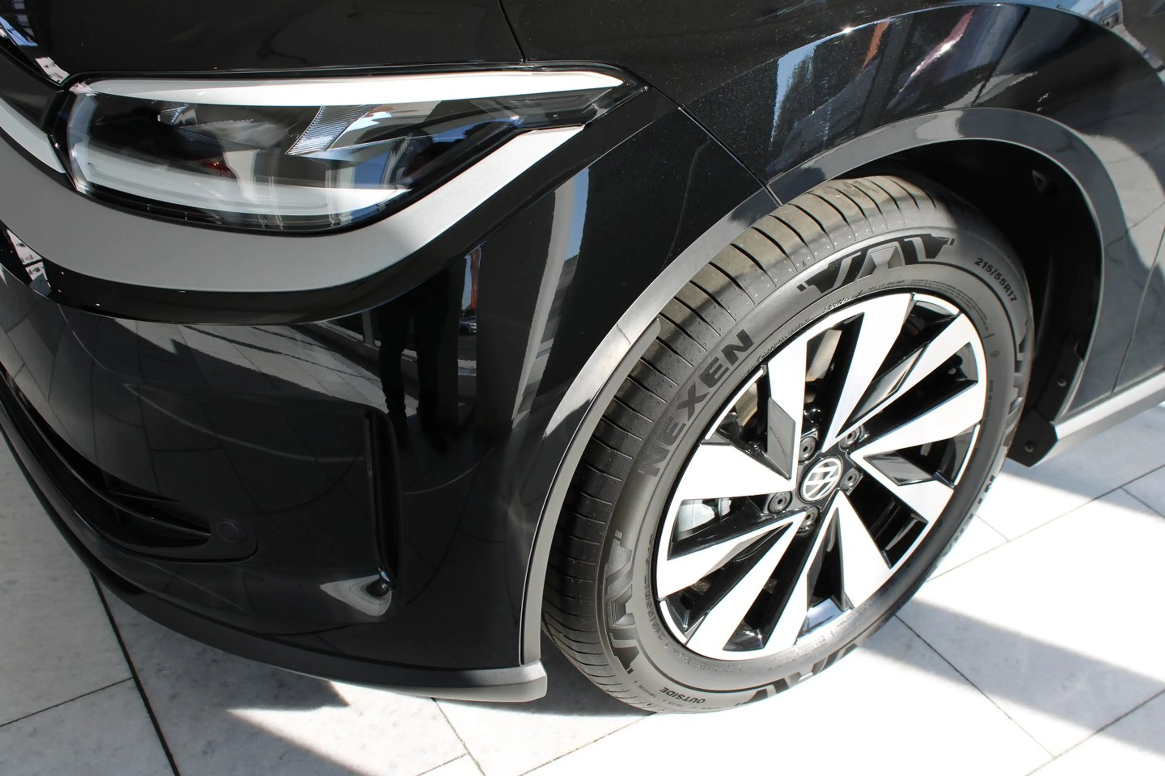 Volkswagen ID. Polo VW ID. Polo Life Edition 155 kW - 52 kWh — photo 2