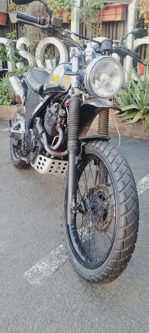 Honda NX 650 Negro - 2