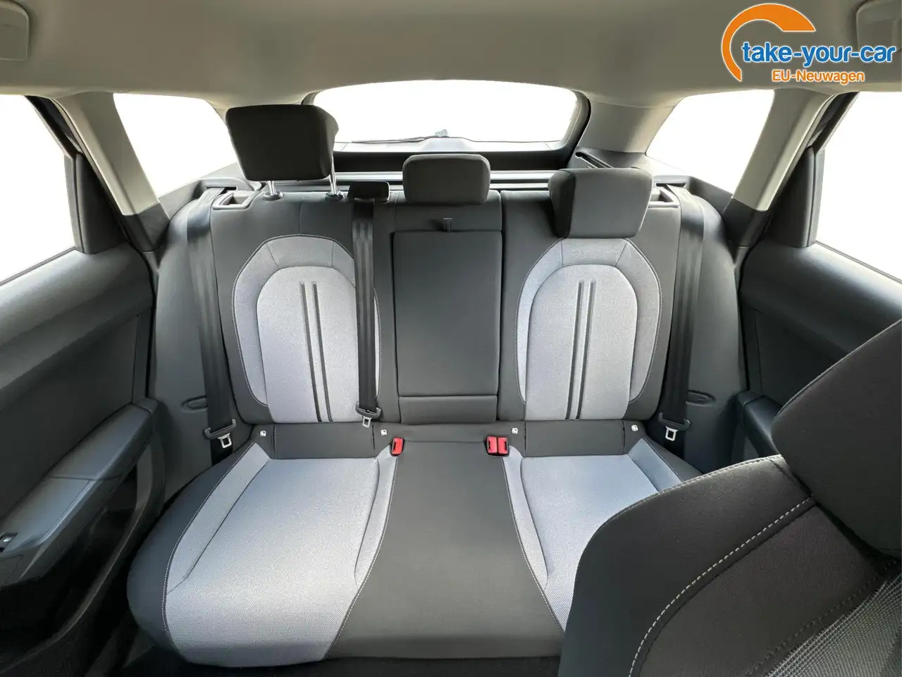 SEAT Leon Sportstourer Style DSG+RFK+ACC+SHZ+FULLLINK+LED... 27