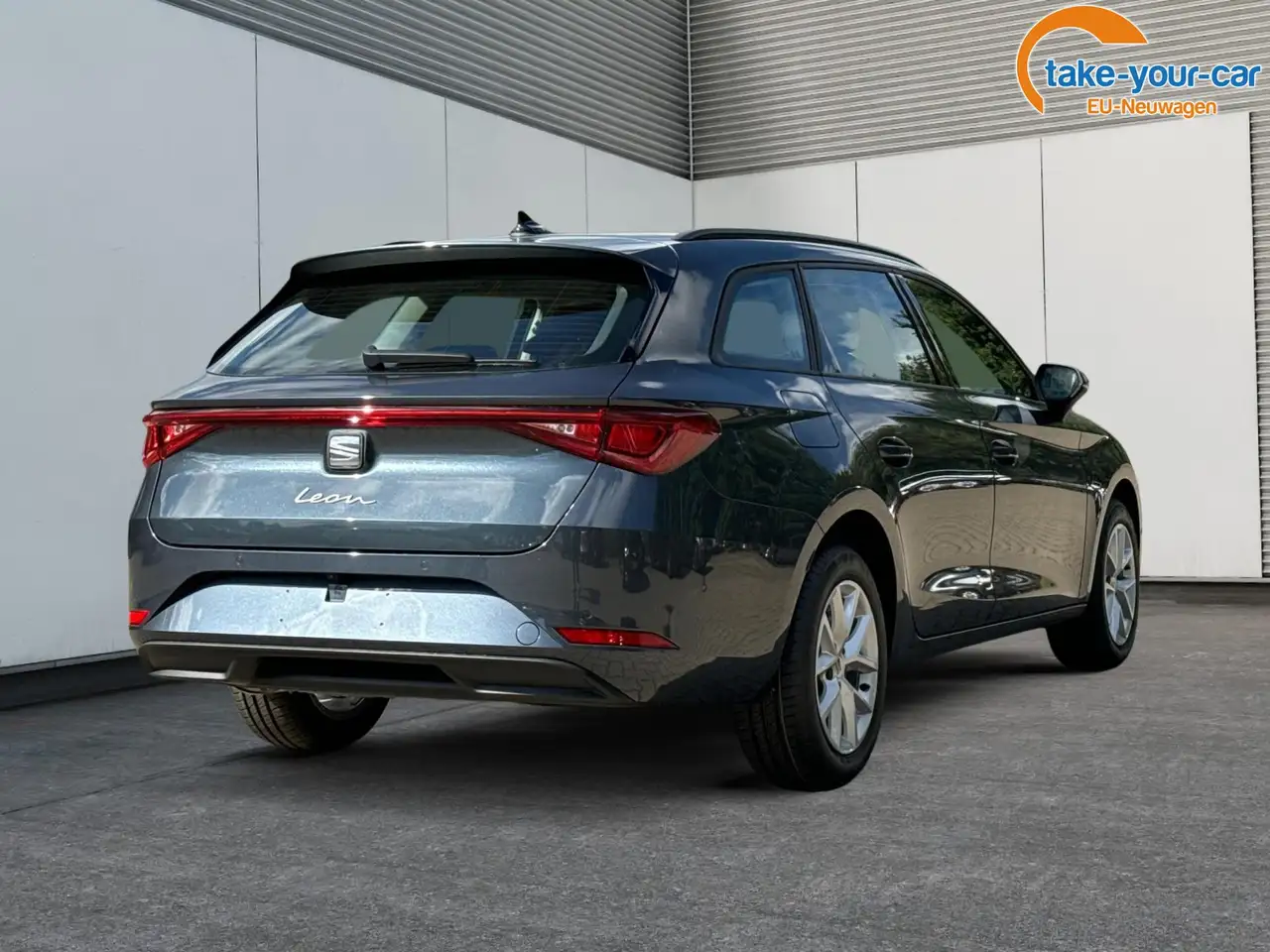 SEAT Leon Sportstourer Style DSG+RFK+ACC+SHZ+FULLLINK+LED... 3