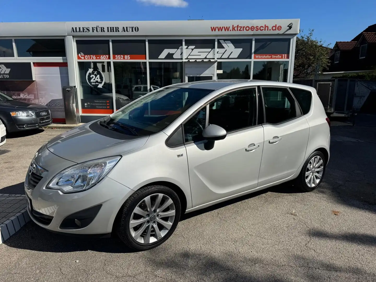Opel Meriva B Edition Silber - 2
