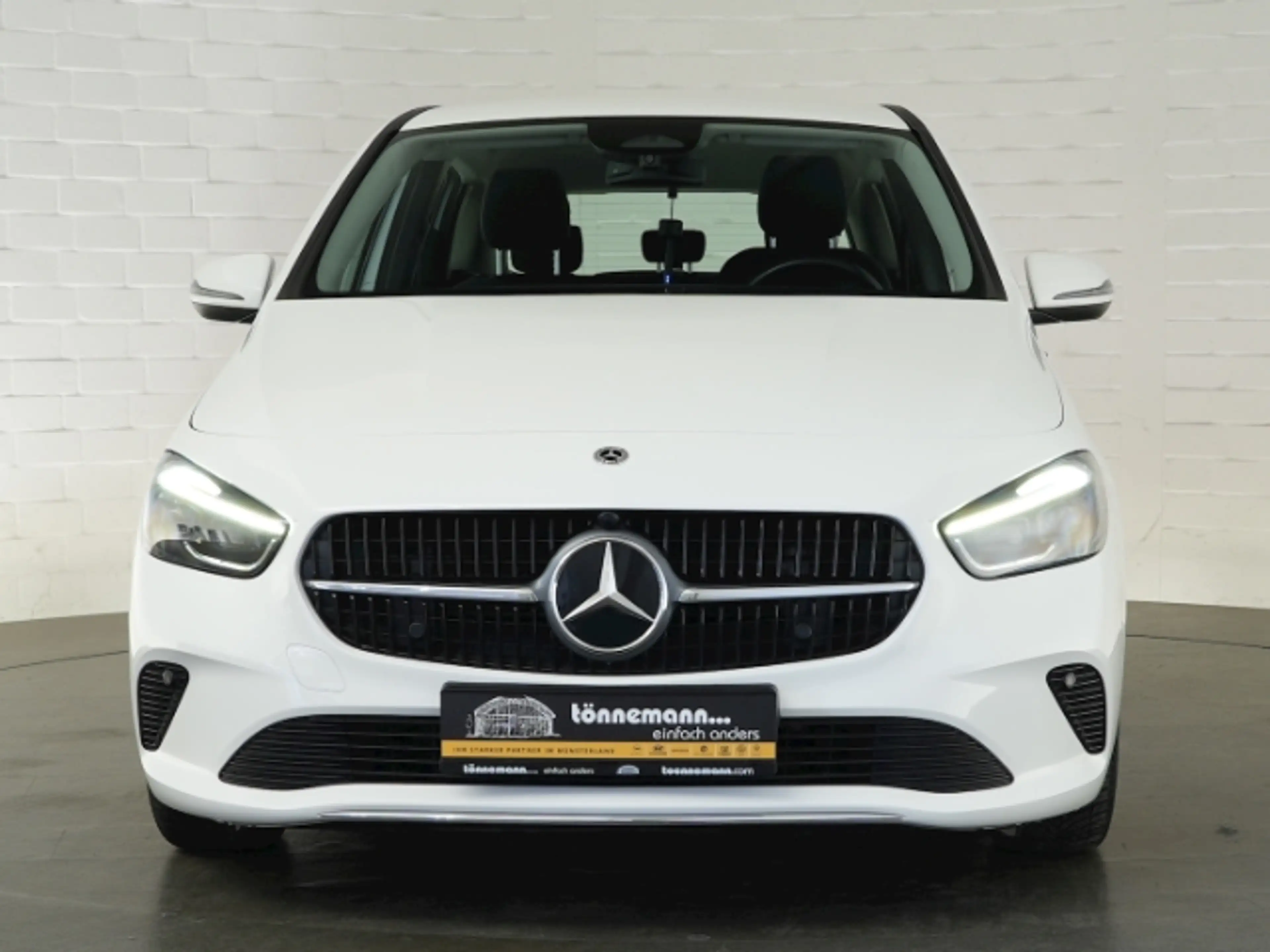 Mercedes-Benz B 200 PROGRESSIVE DCT+AHK+NAVI+RÜCKFAHRKAMERA+LED LICHT+ — photo 4