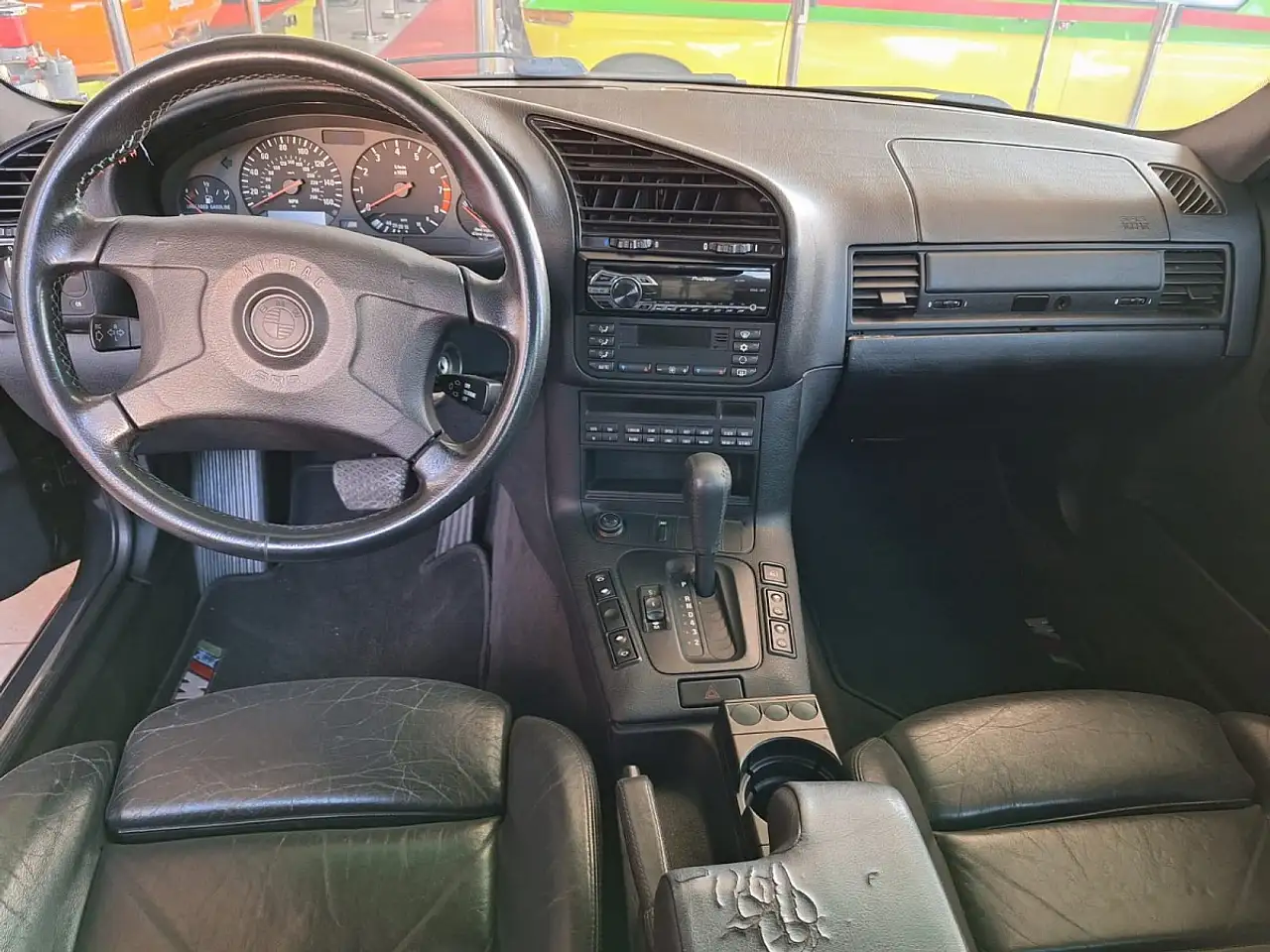 BMW M3 4‑Door E36, foto 10